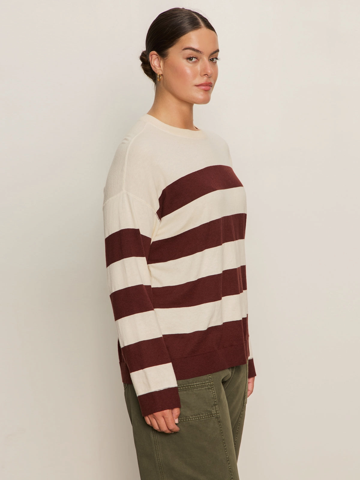 24/7 Popover Chicory/Light Oat Extended Sizing Raglan Sleeve Modern Design