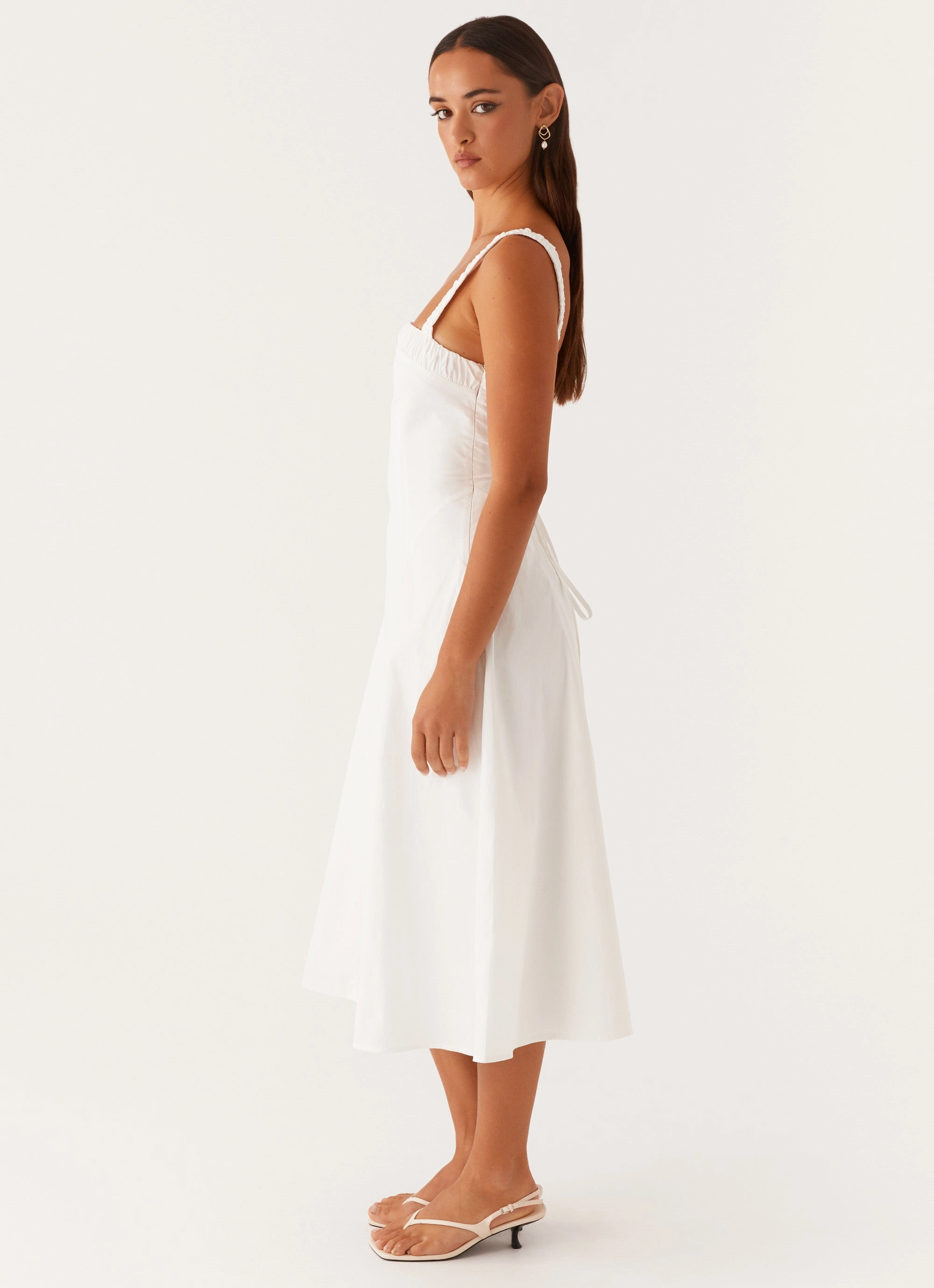 Balanced Shape Minimal Harmony Enola Midi Dress - White