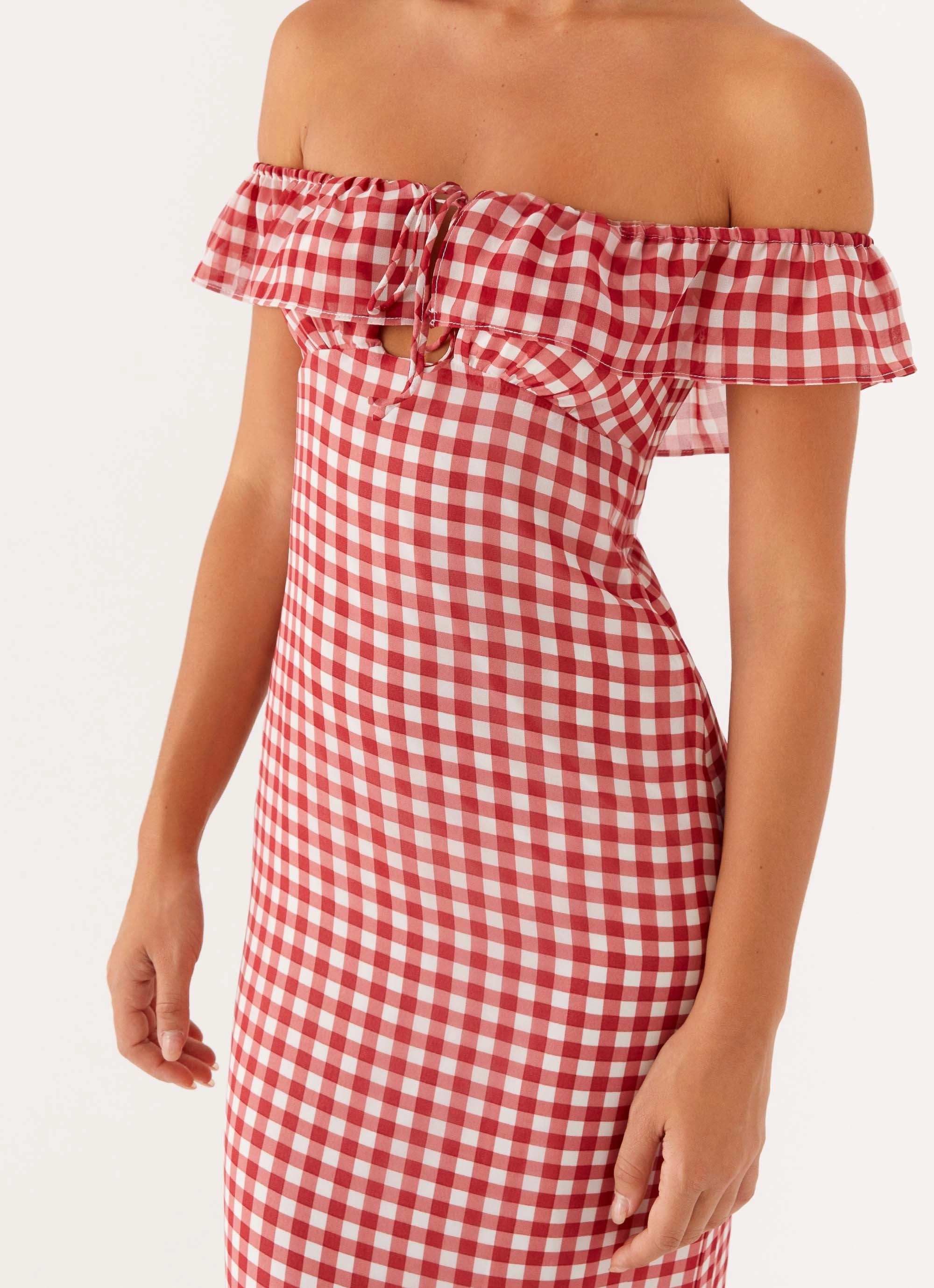 Scarlet Cherry Maxi Dress - Red Gingham Puff-Sleeve Subtle Elegance