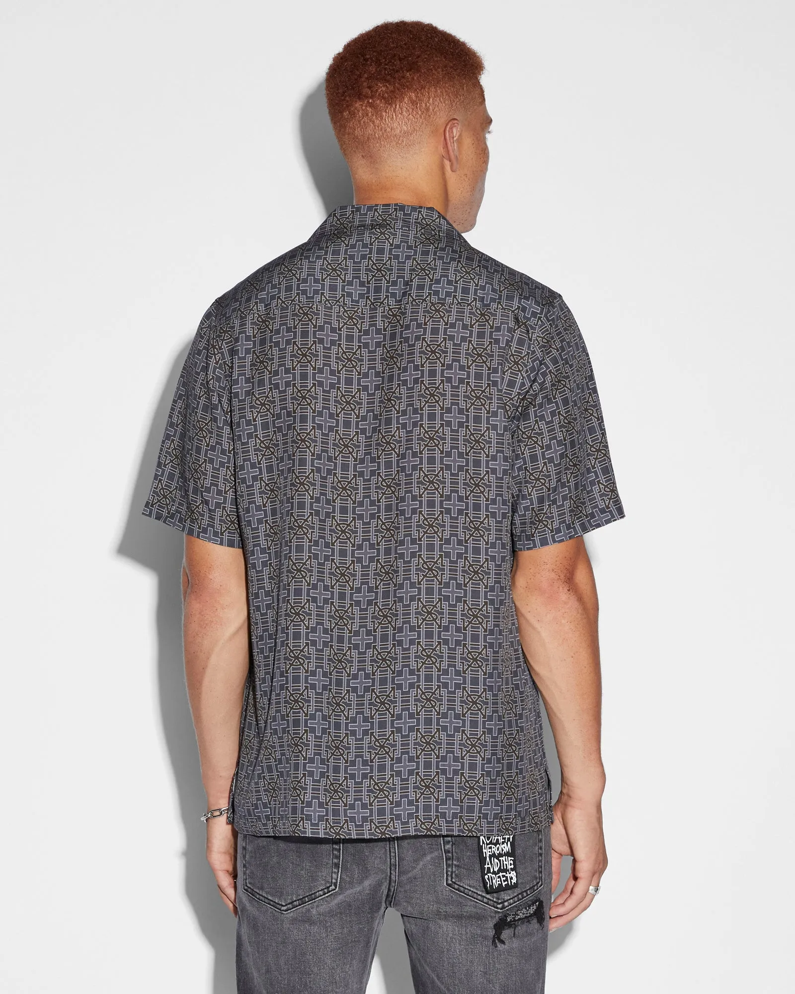 preshrunk PLUS RESORT SS SHIRT NAVY Adjustable Neckline