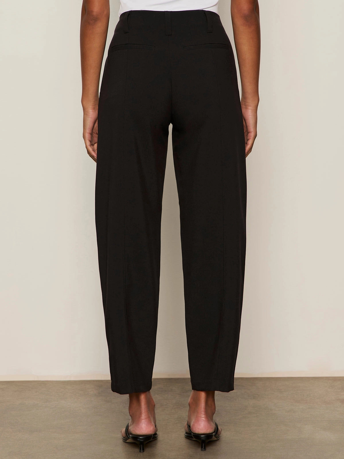 Polished Barrel Pant Black AllSeason Wearability Airflow Weave Pattern