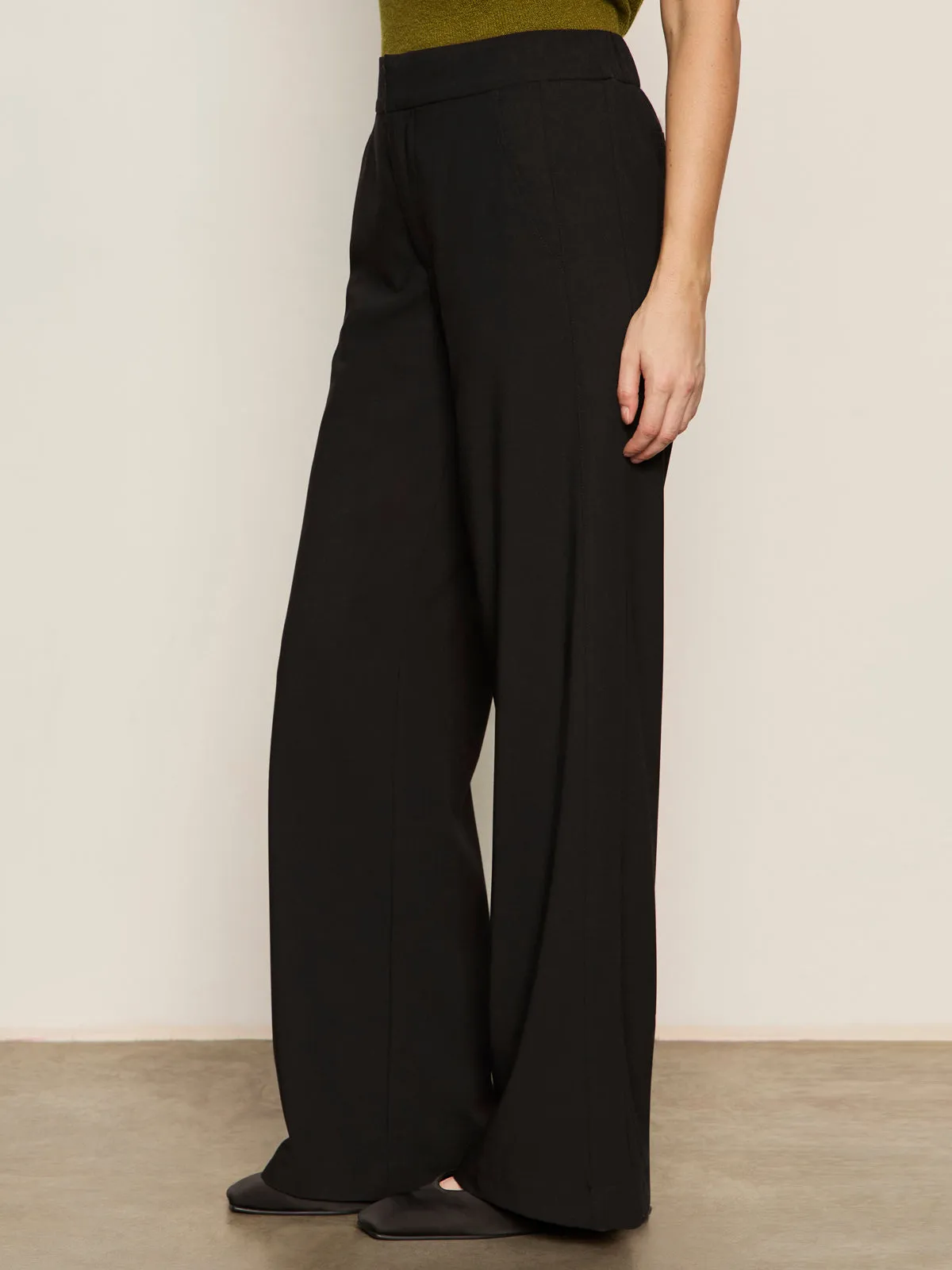 Layering Essential Simple Comfort Modern Gab Trouser Black