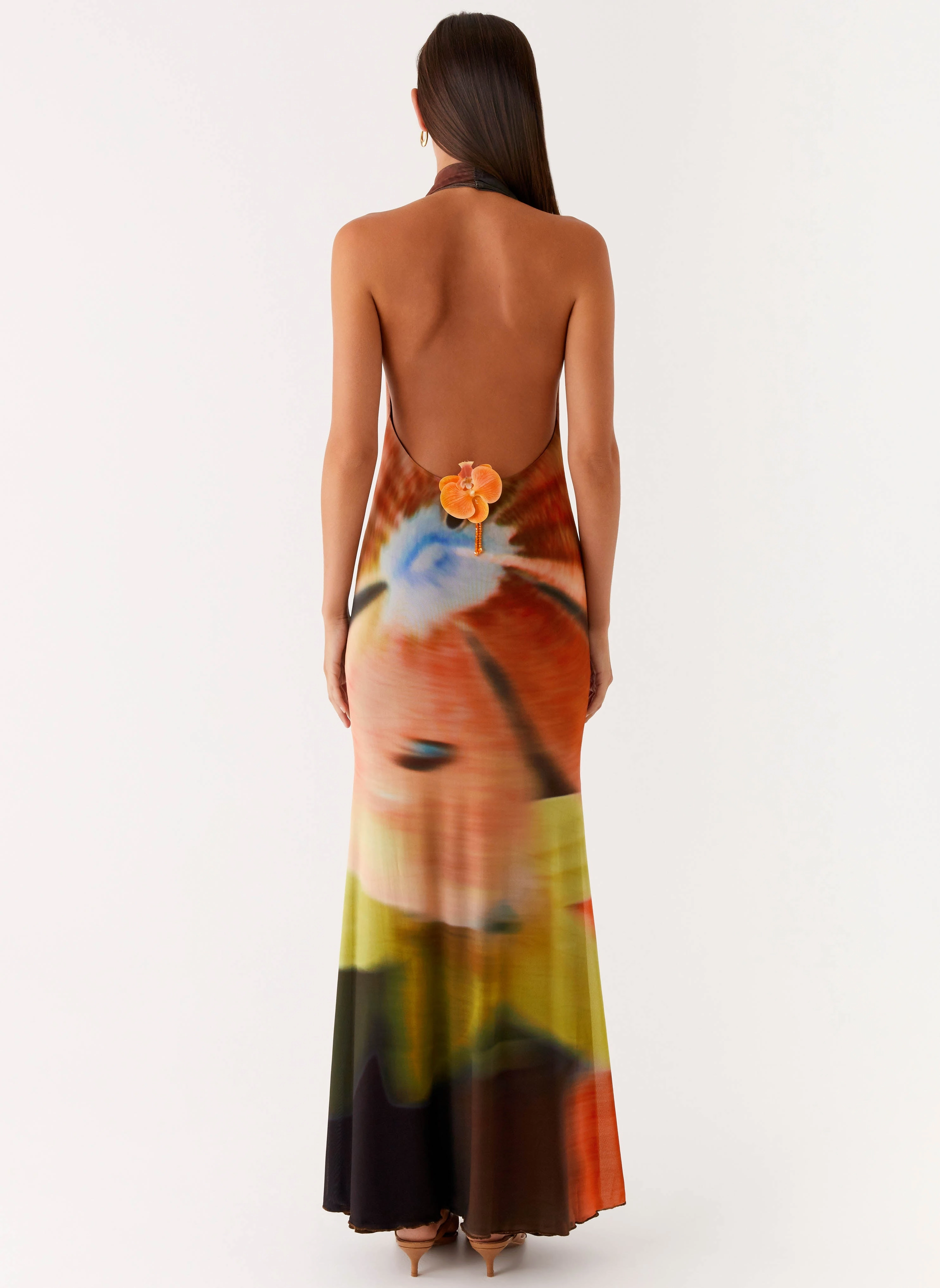 Minimalist Look Soft Volume Raellia Maxi Dress - Moody Floral