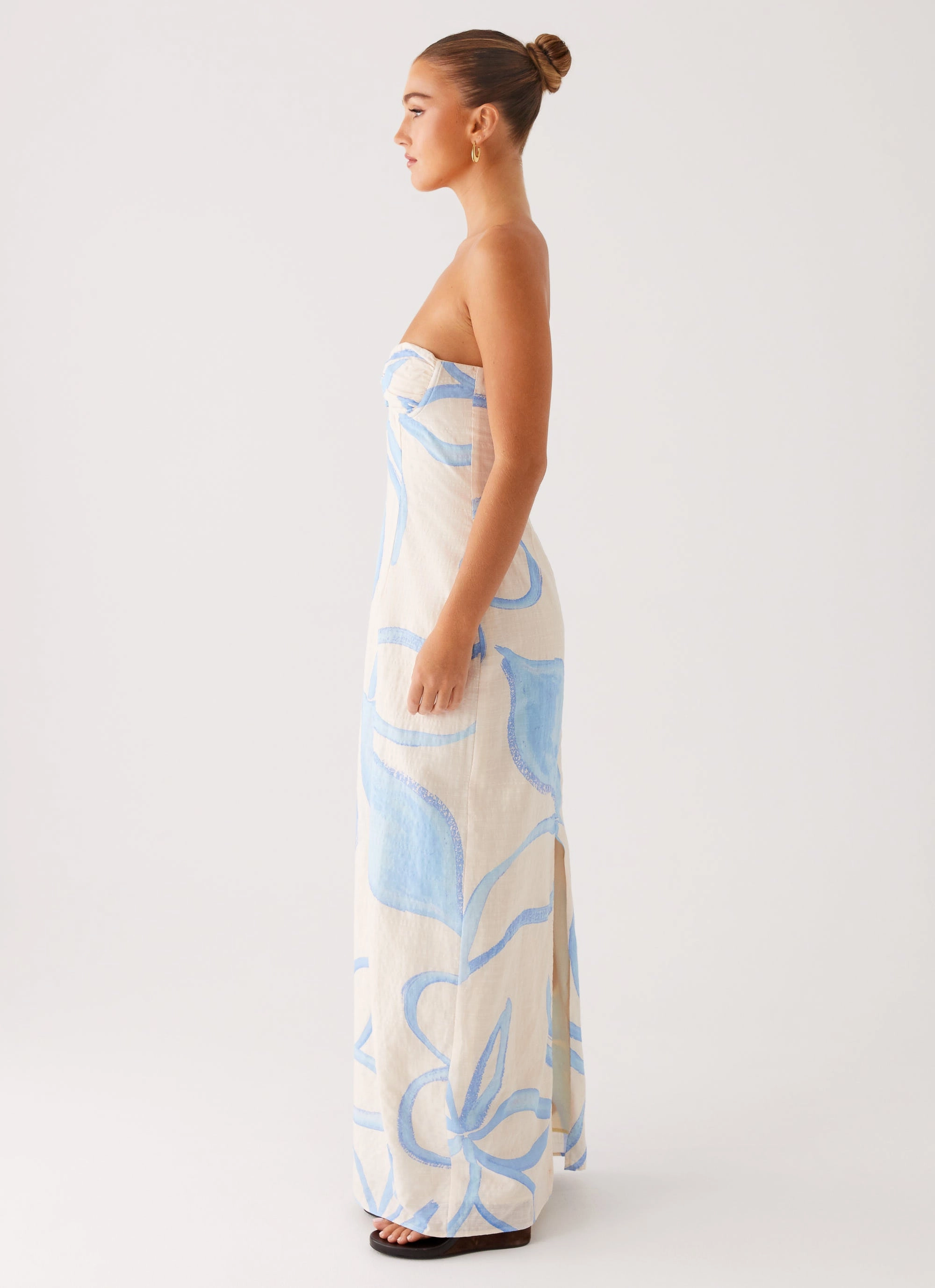 Raiden Maxi Dress - Bloom Wave Print Stylish Design Seasonal piece
