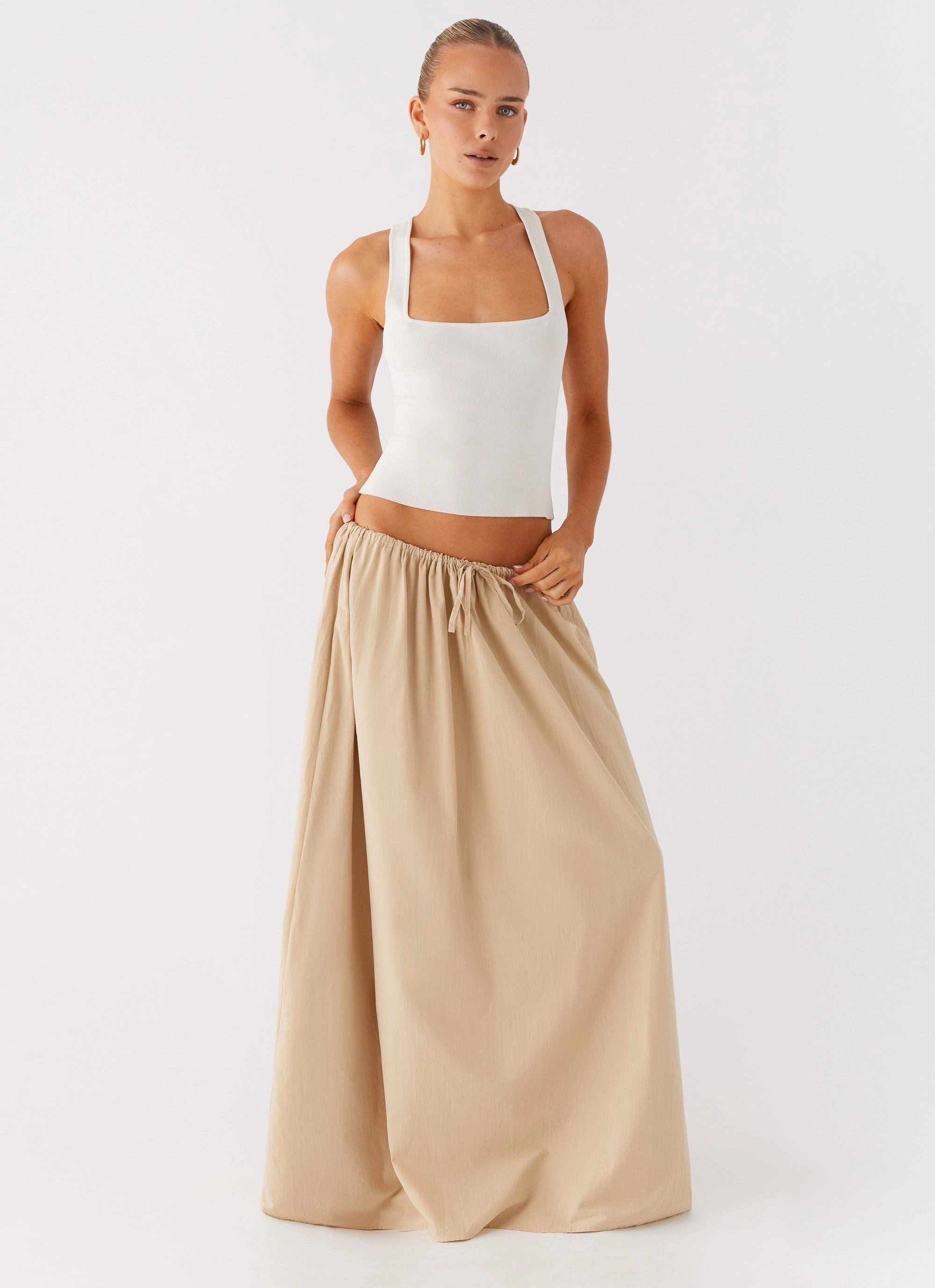 Randy Maxi Skirt - Tan Simple Look