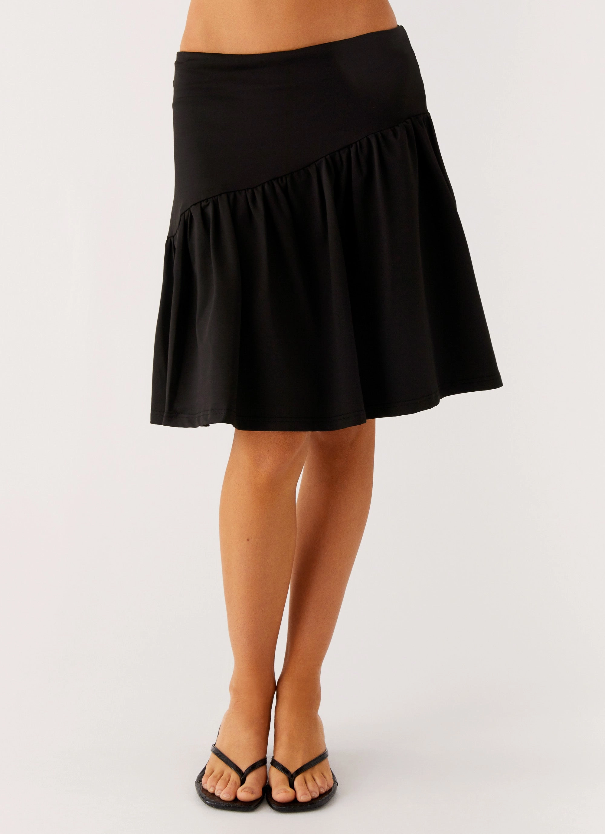 Rayna Midi Skirt - Black Street Ready Minimal Look