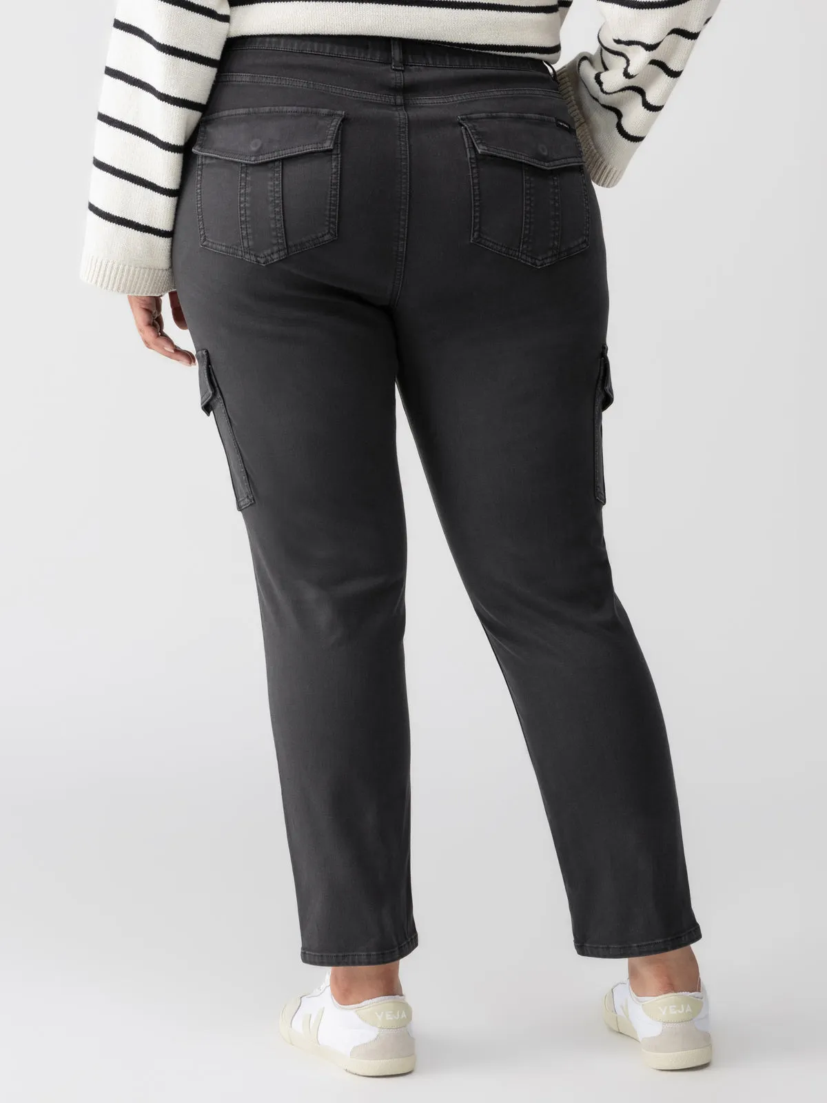 Sculpted Hayden Cargo Standard Rise Pant Black Extended Sizing Lined interior Casual Essentials