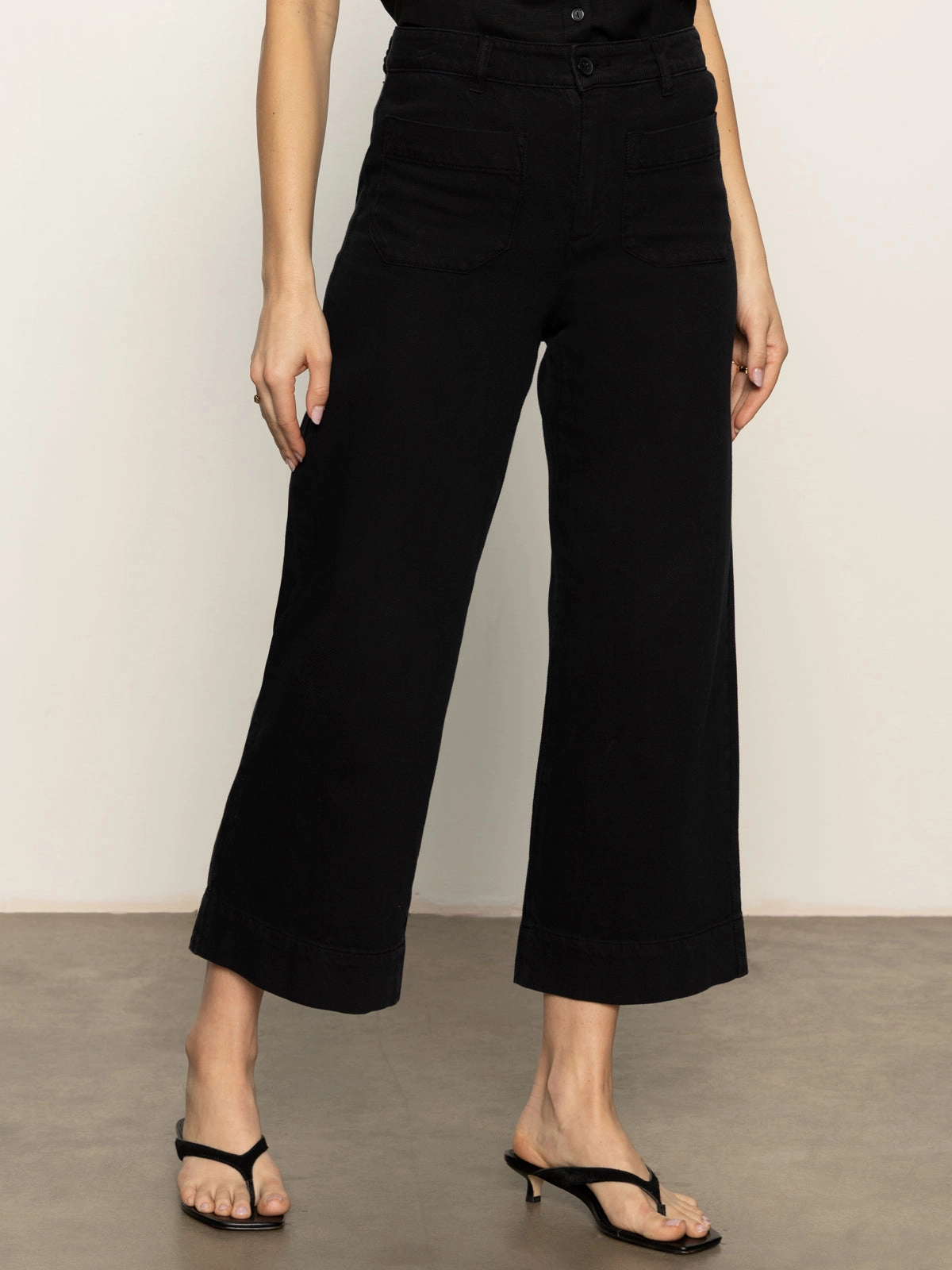 MeshLining Durable Stitch Pattern Soft Marine Wide Leg Standard Rise Crop Pant Black