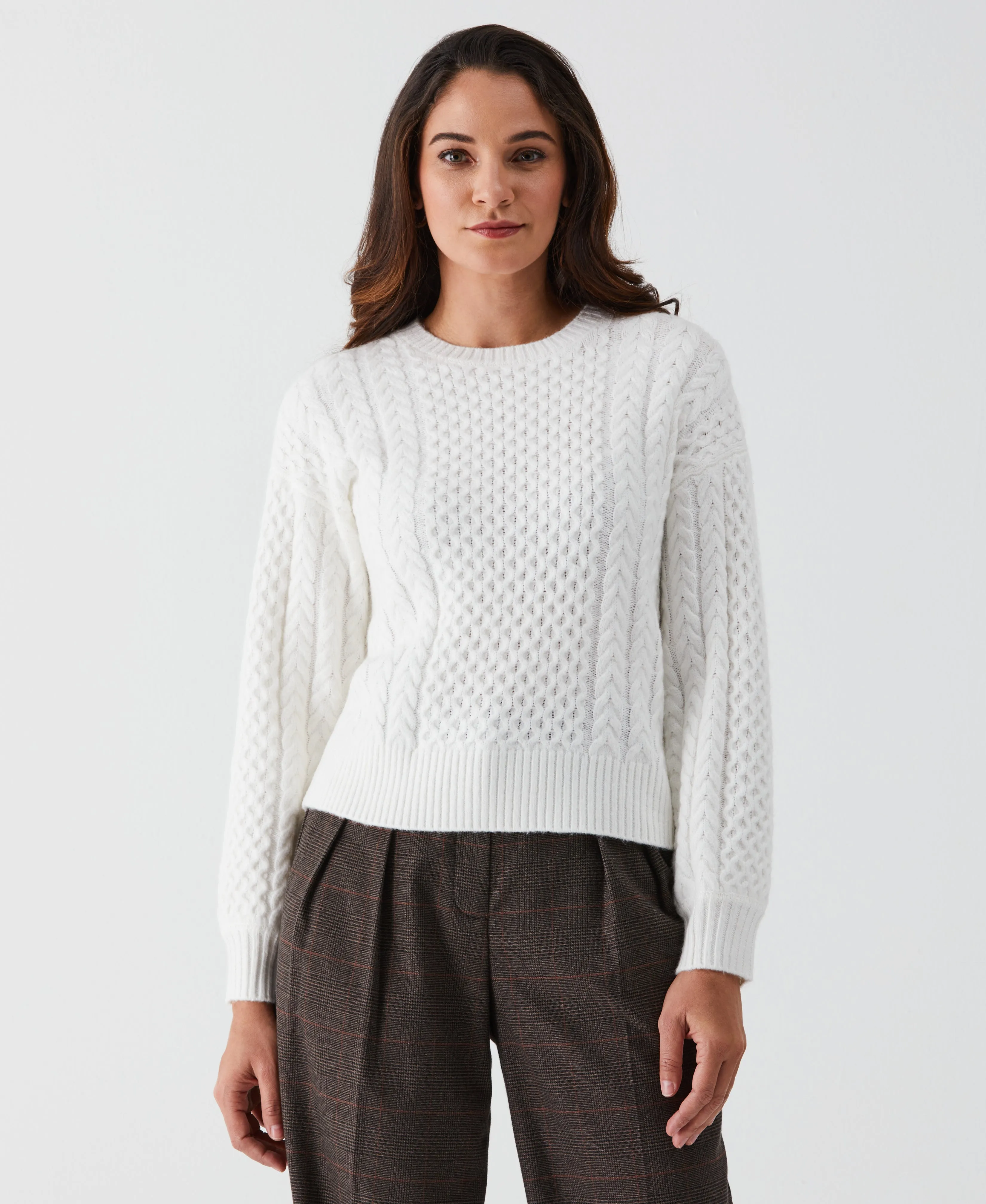 Relaxed Cable Knit Sweater ThermalRegulating Fabric DurableReinforcement