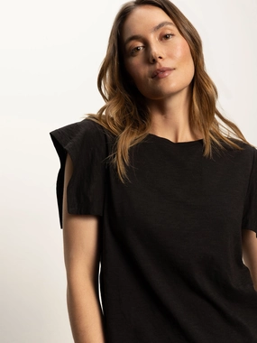 Relaxed Muscle Tee Black Reflective Trim Details