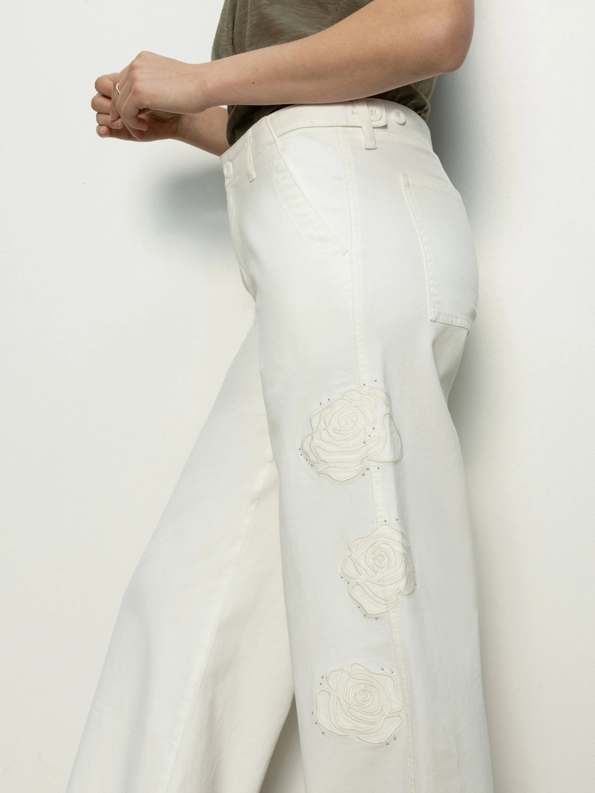 ReflectiveTrims Printed Hoodie Rosette Army High Rise Pant Powdered Sugar