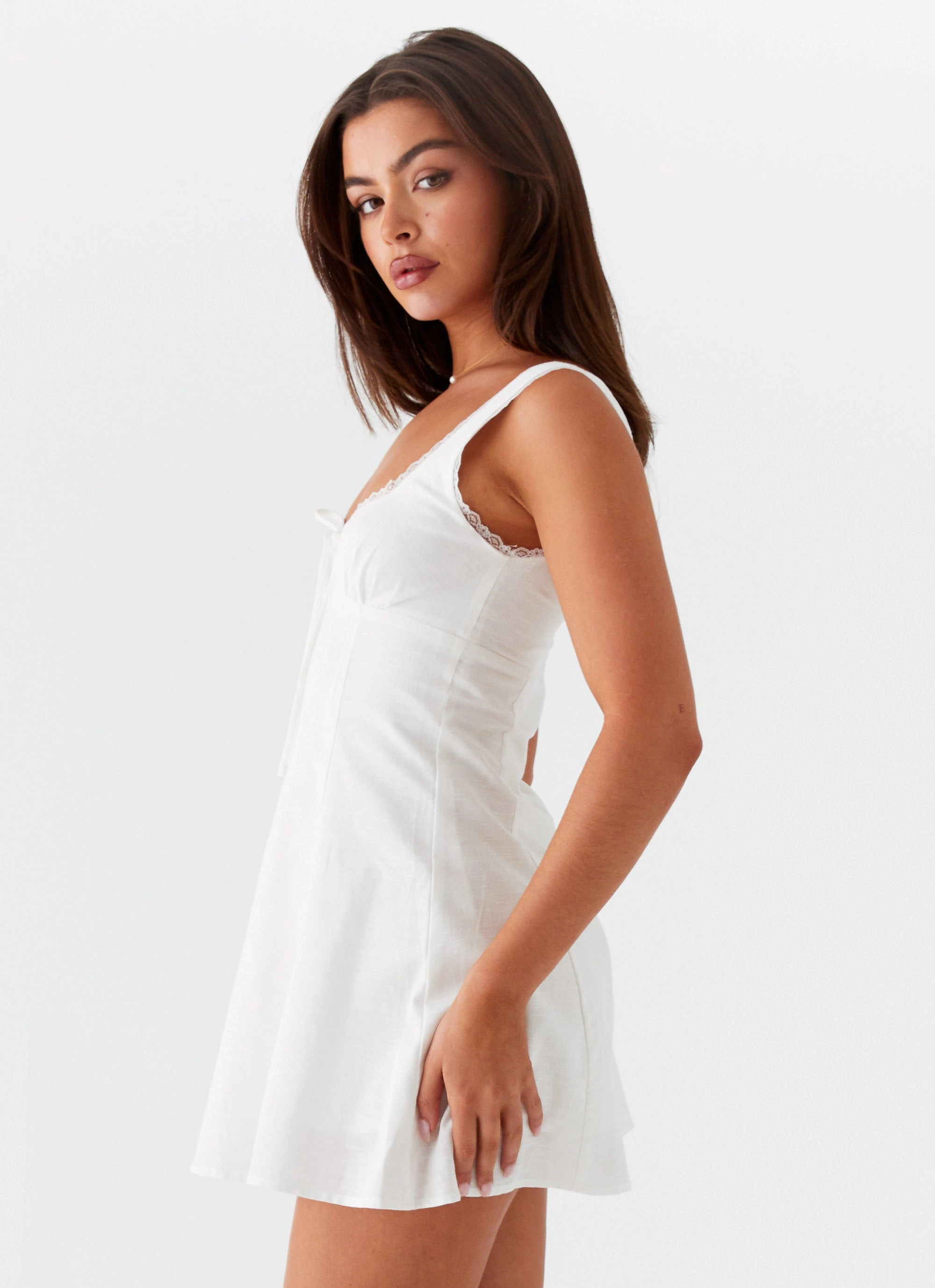 Seasonal Must Have Weekend Fashion Rowena Mini Dress - White