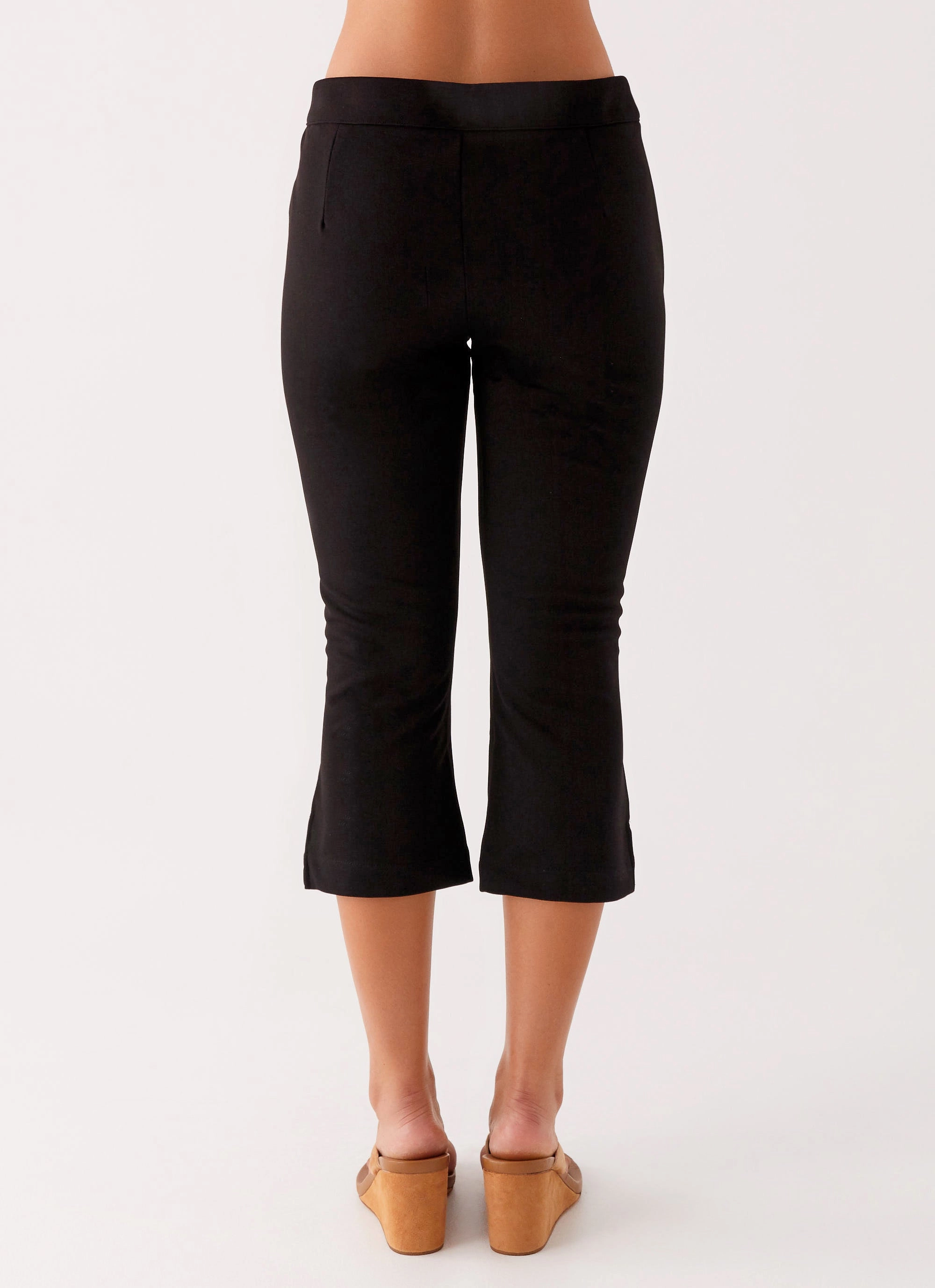 Yoga Ready Softened Hem Rue Capri Pants - Black