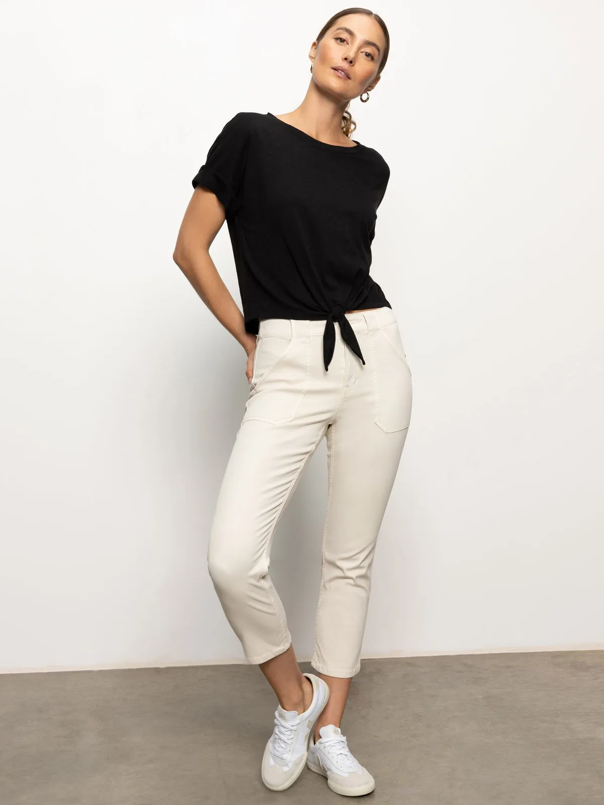 Perfectly Relaxed Performance Gear Sculpted Hayden Standard Rise Straight Crop Pants Light Oat