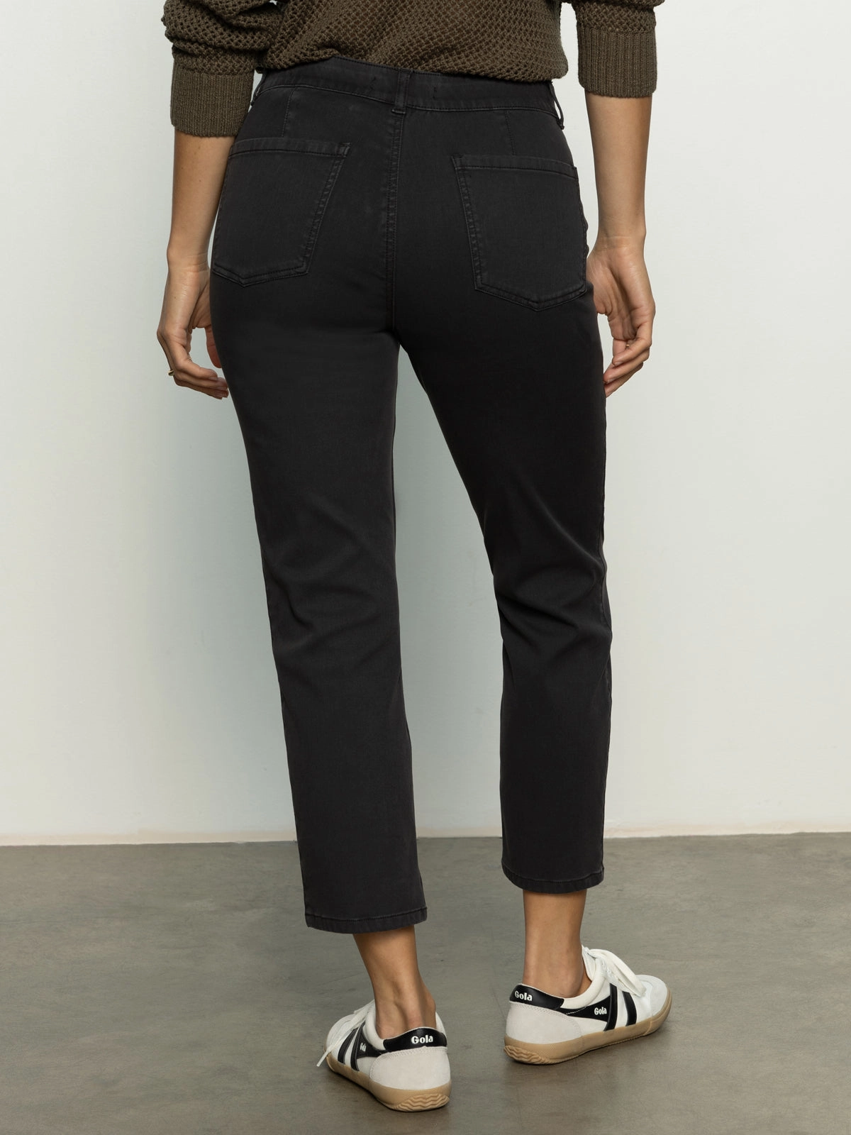 Sculpted Hayden Standard Rise Straight Crop Pant Black AntiPill Texture