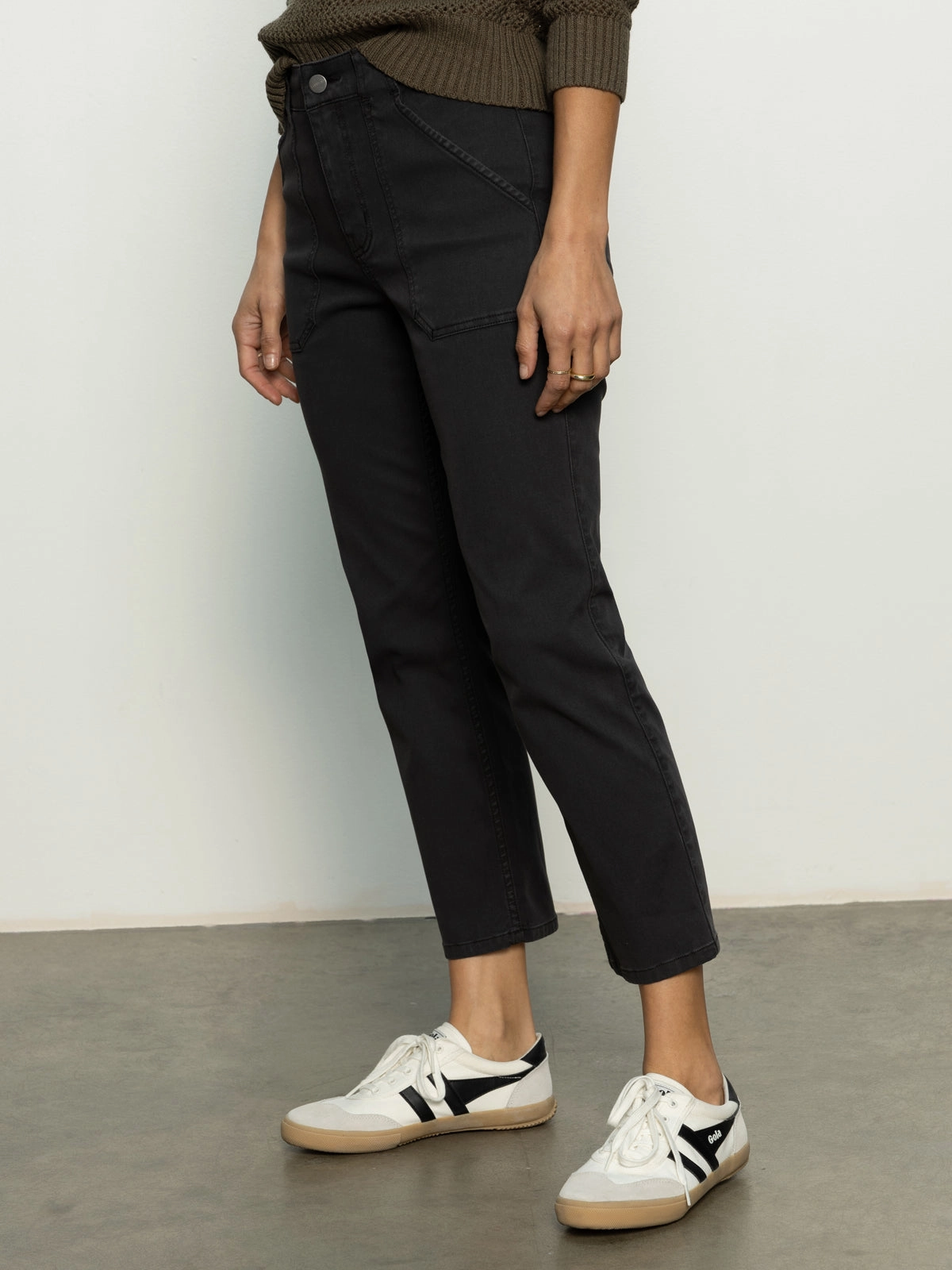Sporty Blouse Sculpted Hayden Standard Rise Straight Crop Pant Black