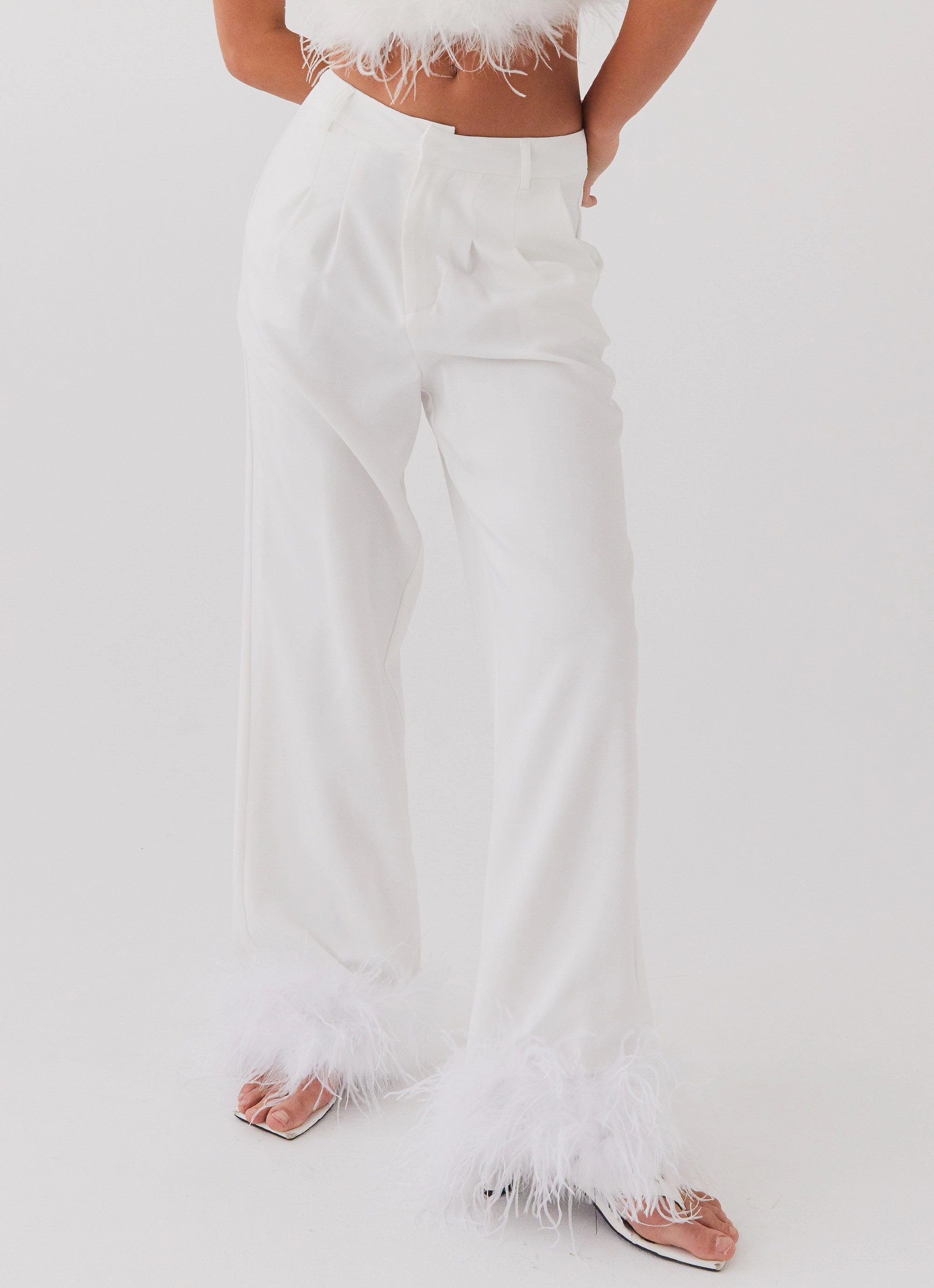 Minimal Look ReflectiveTrim Shake It Off Feather Pants - Snow