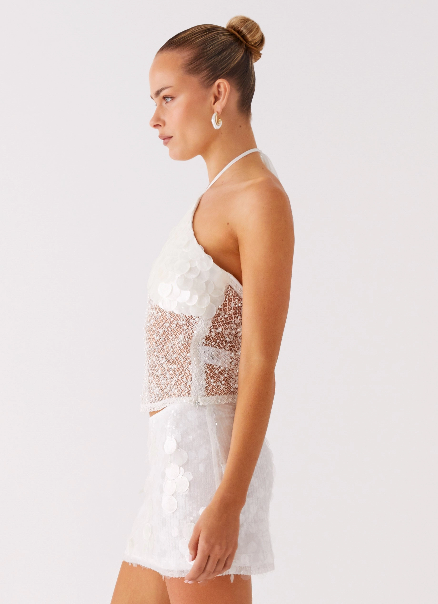 HiddenStoragePocket AllClimateAdaptive Shelly Halter Top - White