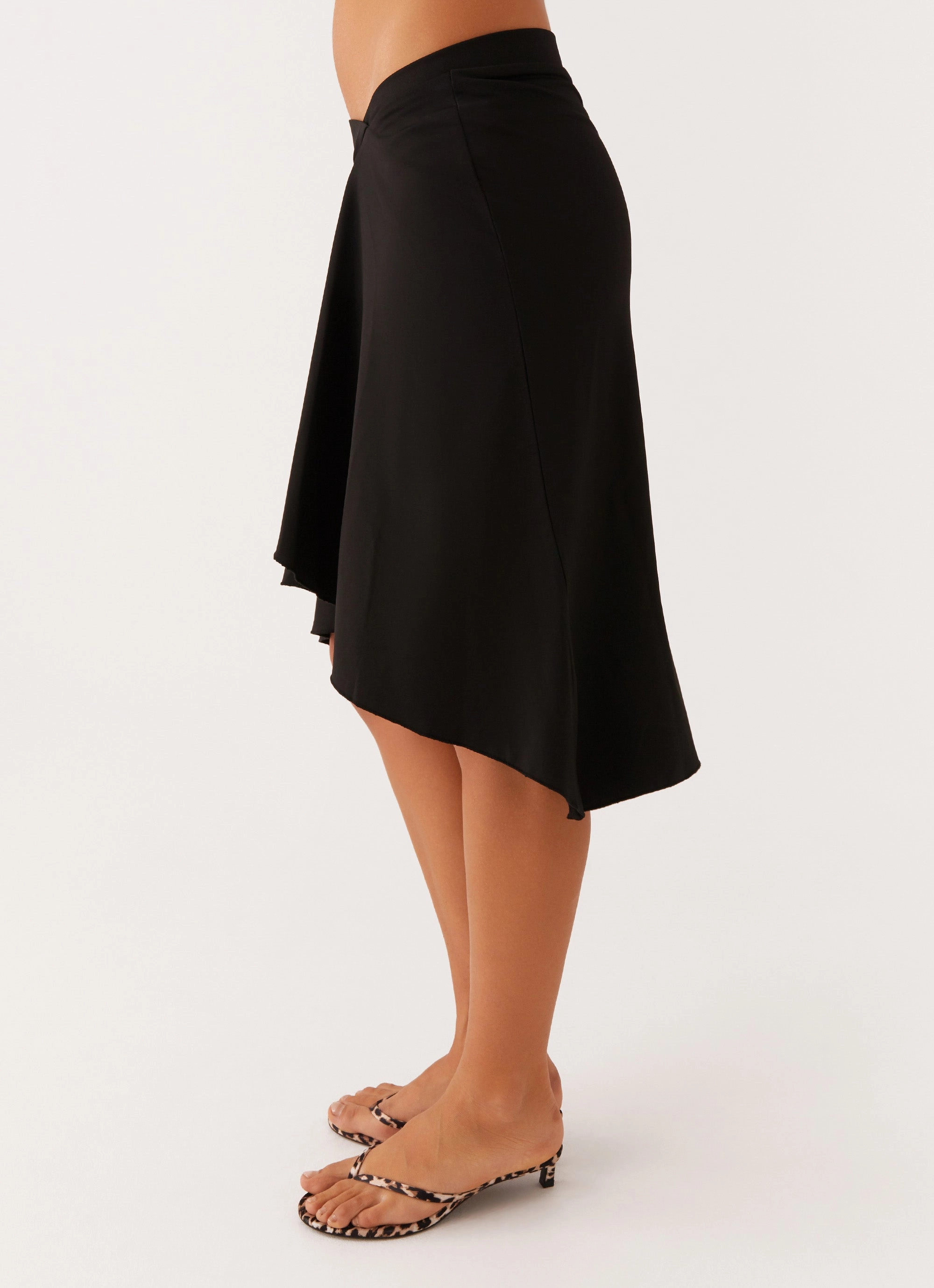 Fashion Details Shes A Lady Midi Skirt - Black