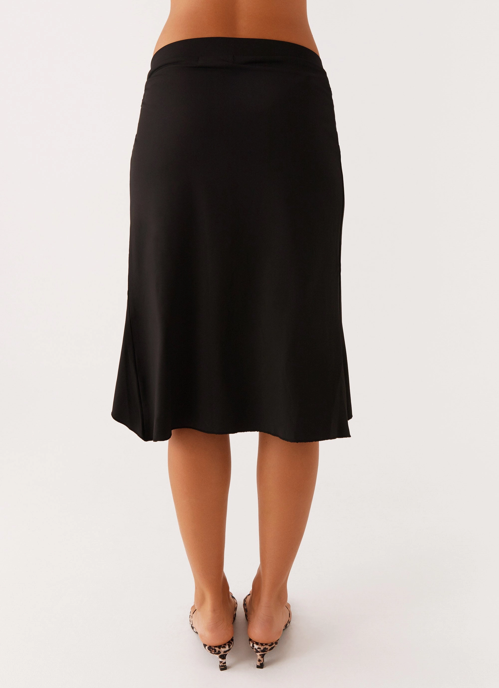 Comfortable Feel Shes A Lady Midi Skirt - Black
