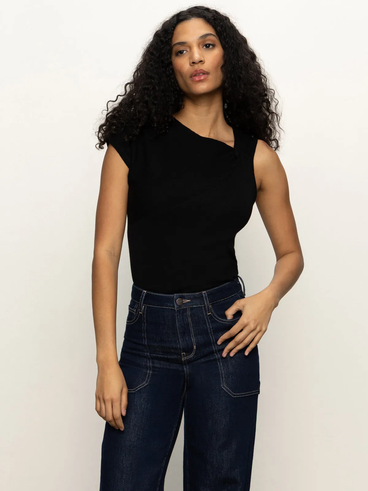 Shoulder Twist Top Black Wrinkle Resistant Finish Stretch Technology