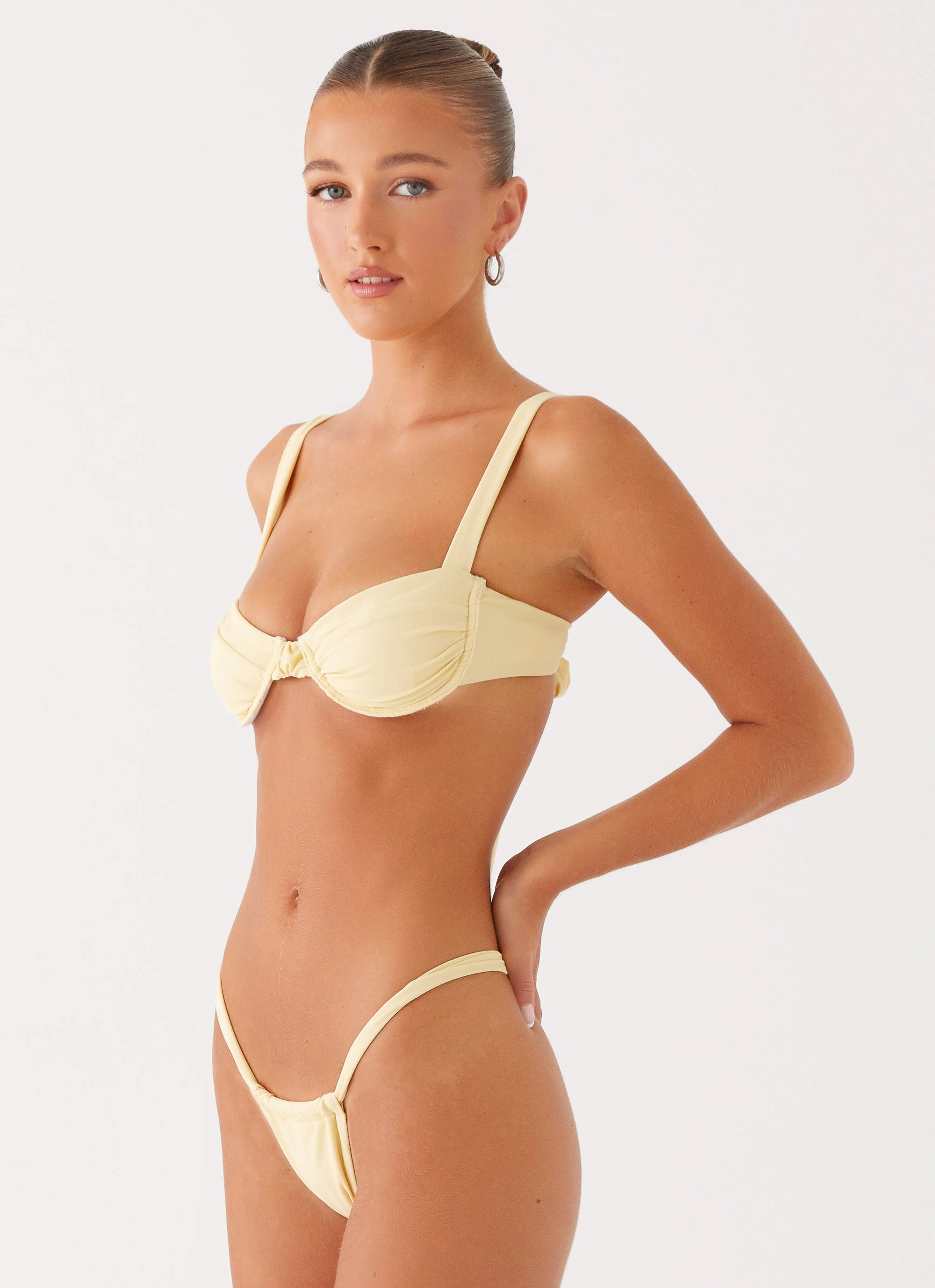 Gala Underwire Bikini Top - Yellow Lightweight relaxation