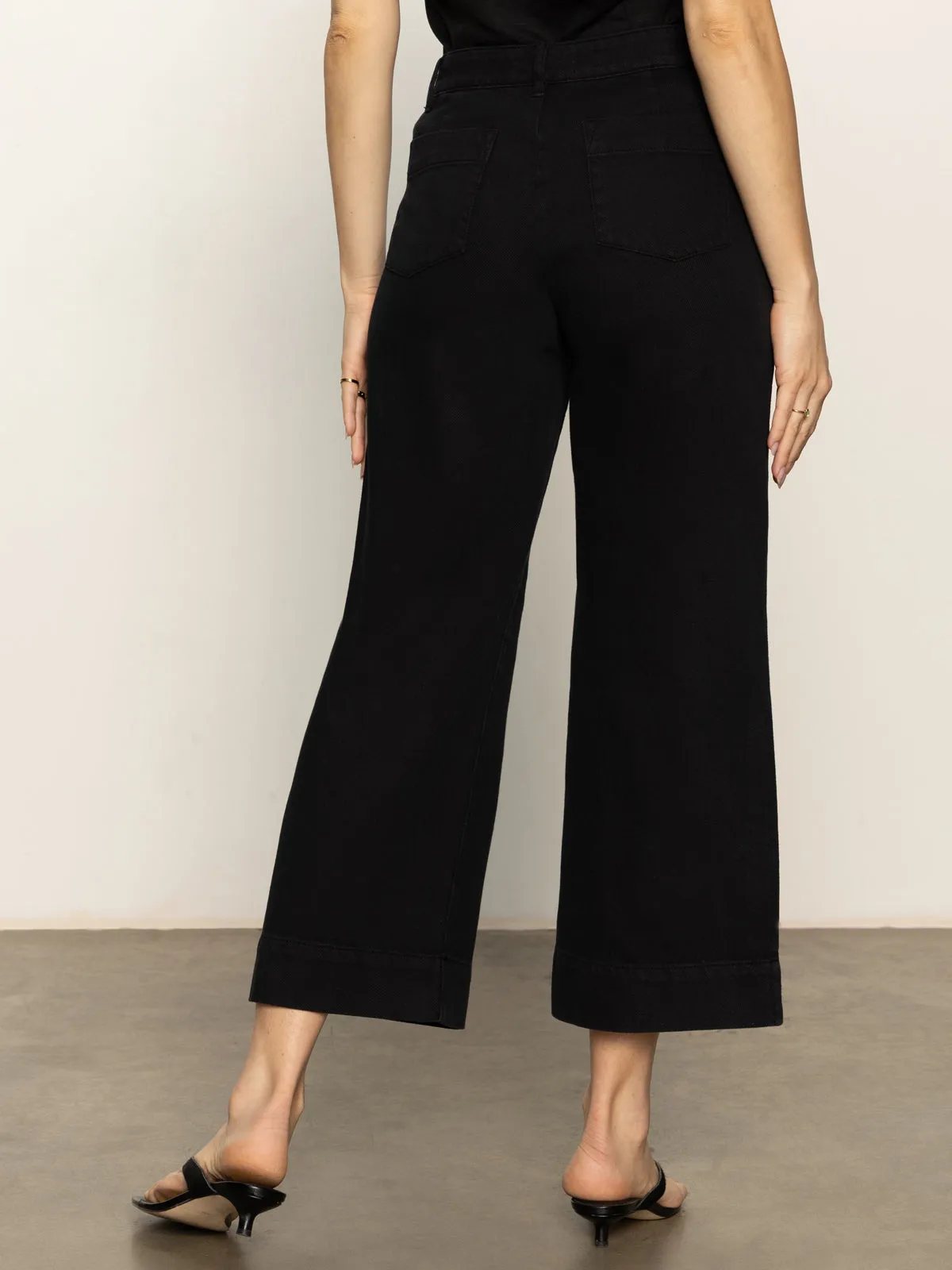 snag resistant ripstop fabric Soft Marine Wide Leg Standard Rise Crop Pant Black
