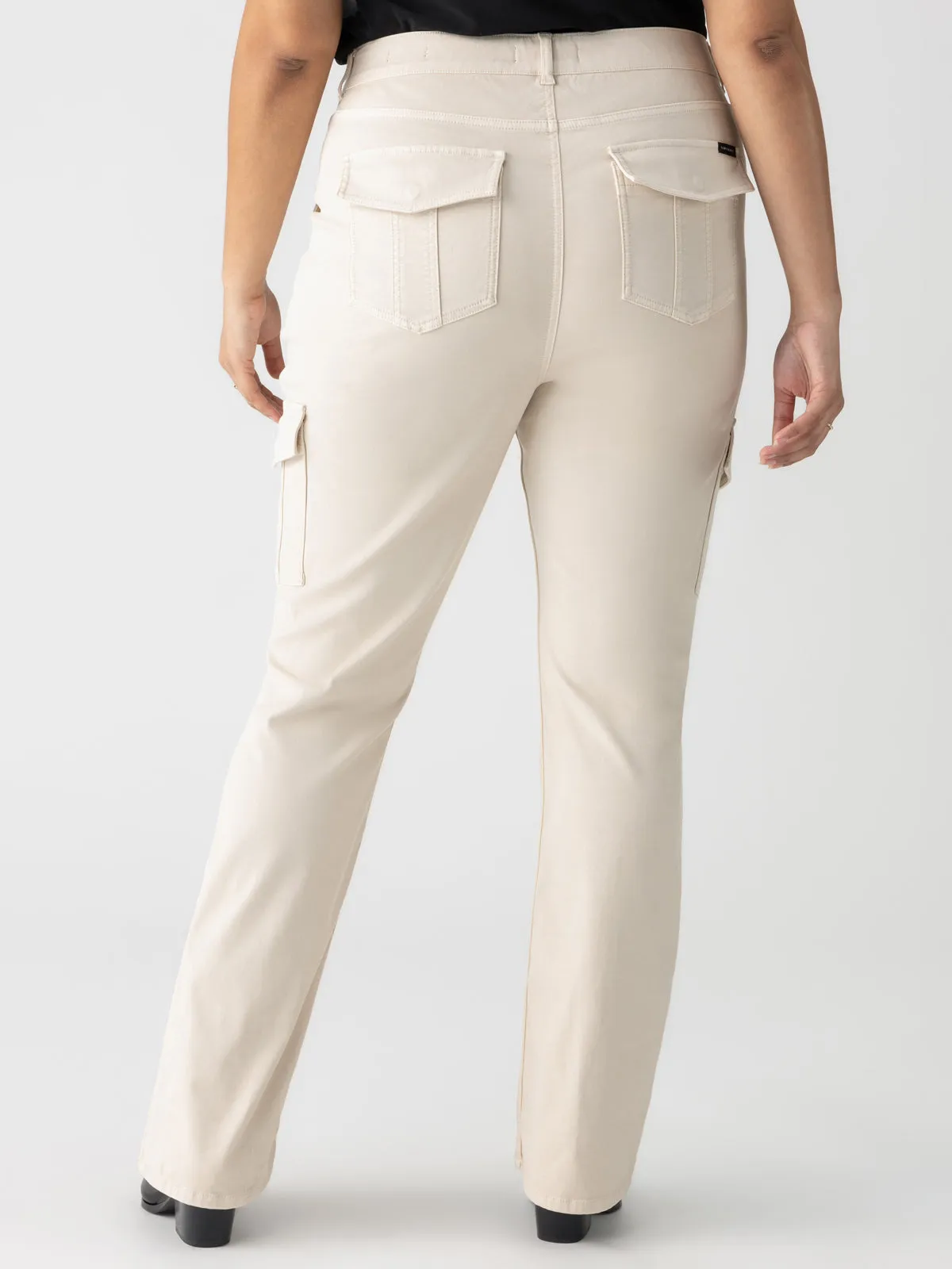 Breathable activewear Low Profile Sculpted Hayden Bootcut Standard Rise Pant Toasted Almond Extended Sizing