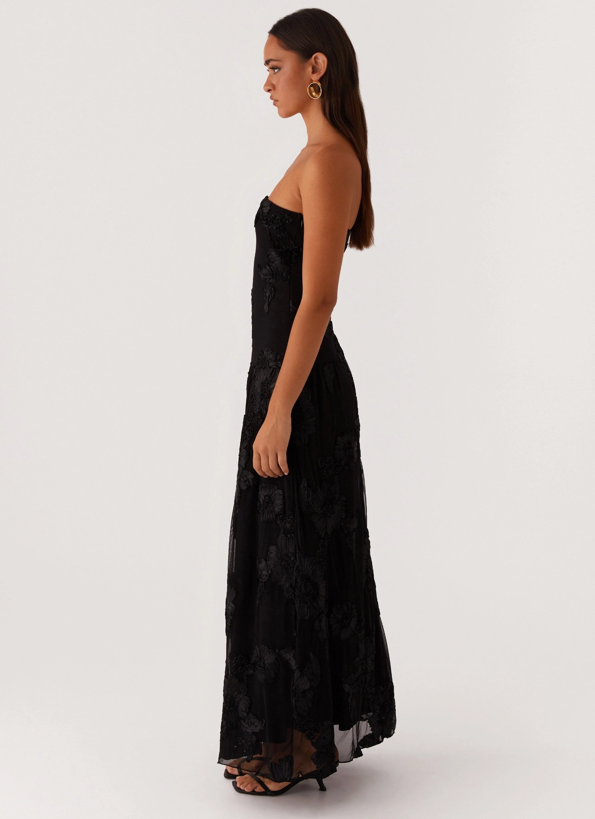 After Light Maxi Dress - Black Sleek Comfort