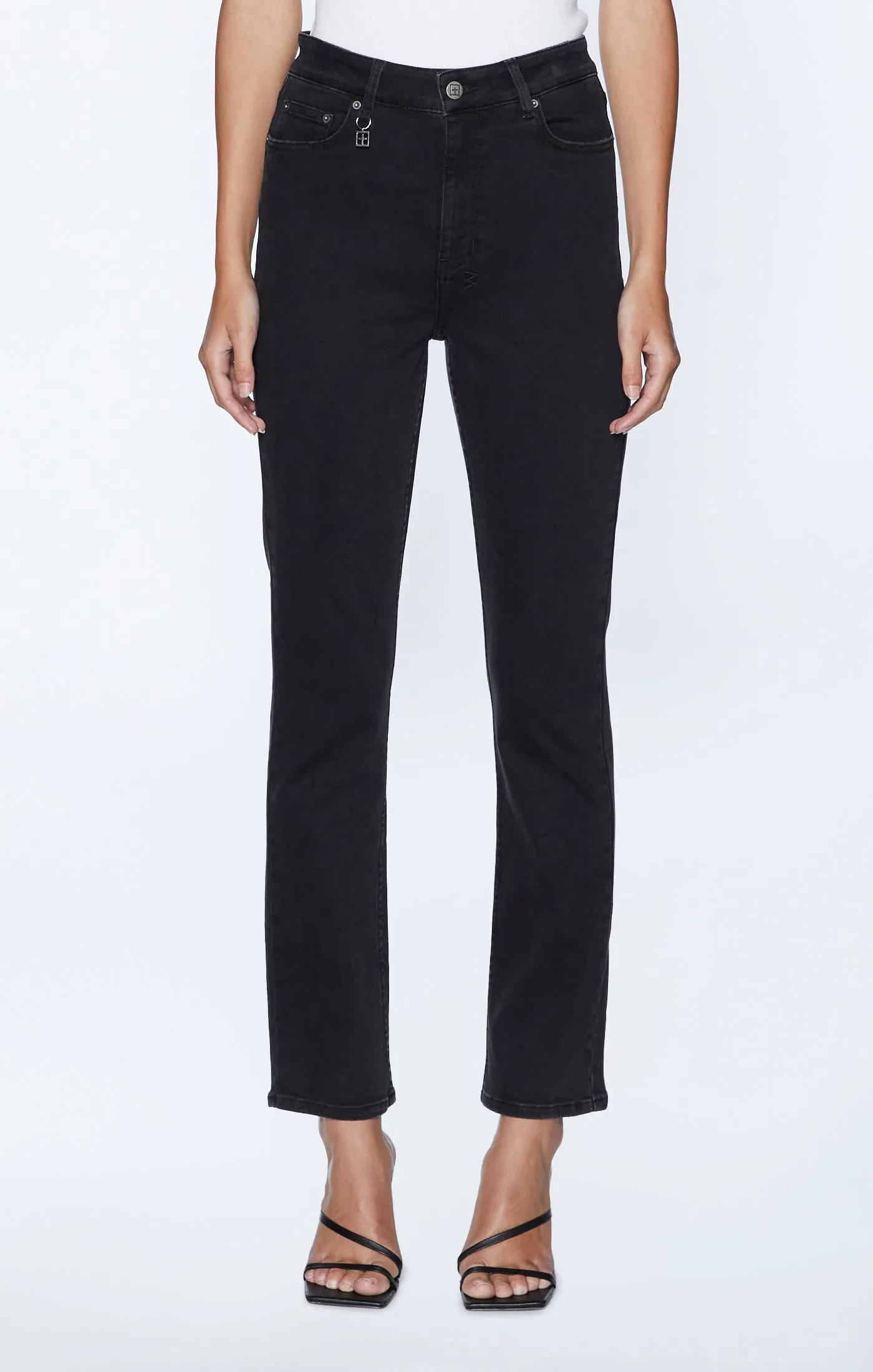 Street Essential STRAIGHT UP STEALTH CHARMED