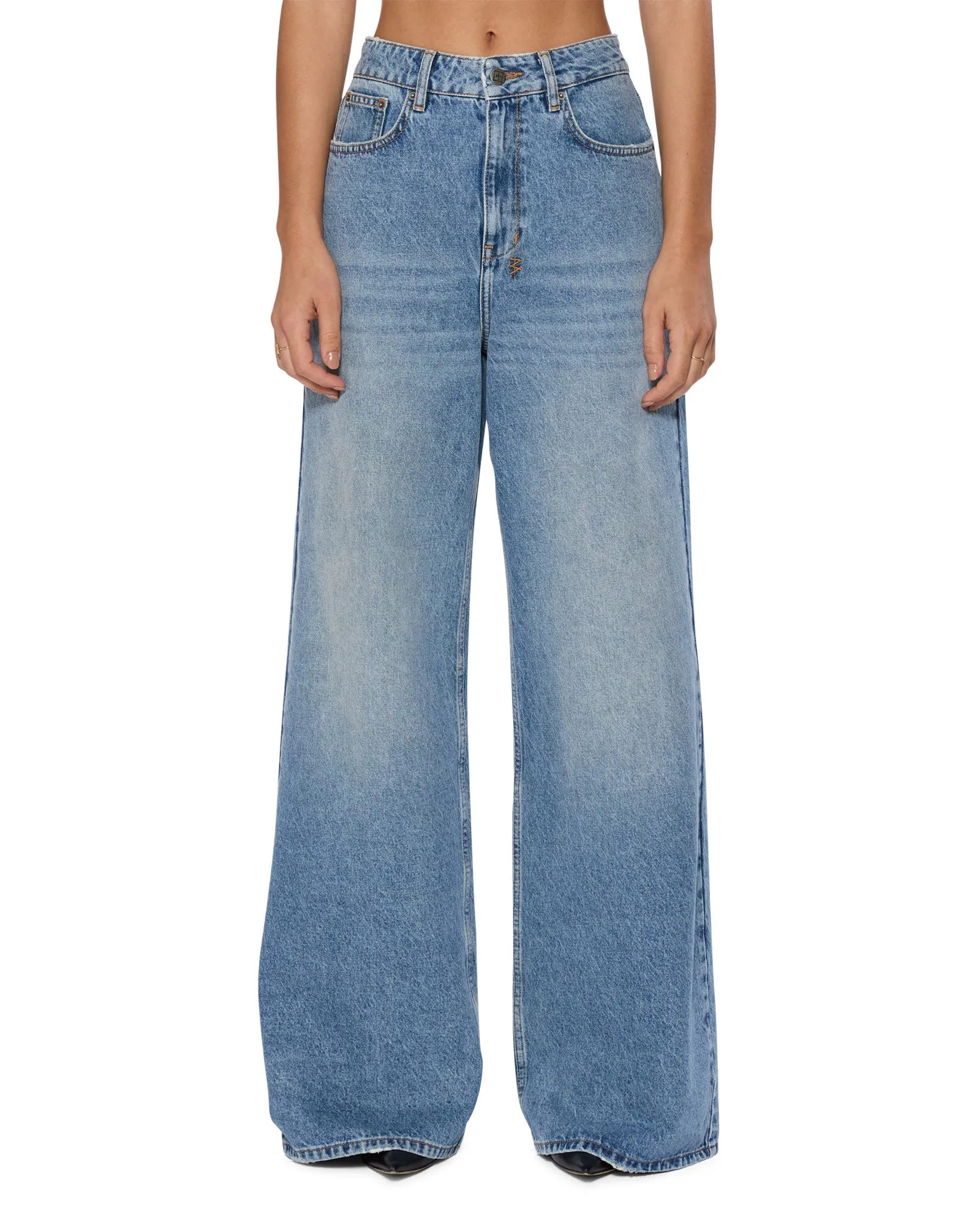 STRIDER SWEPT Contrast Stitch NoSlipSurface