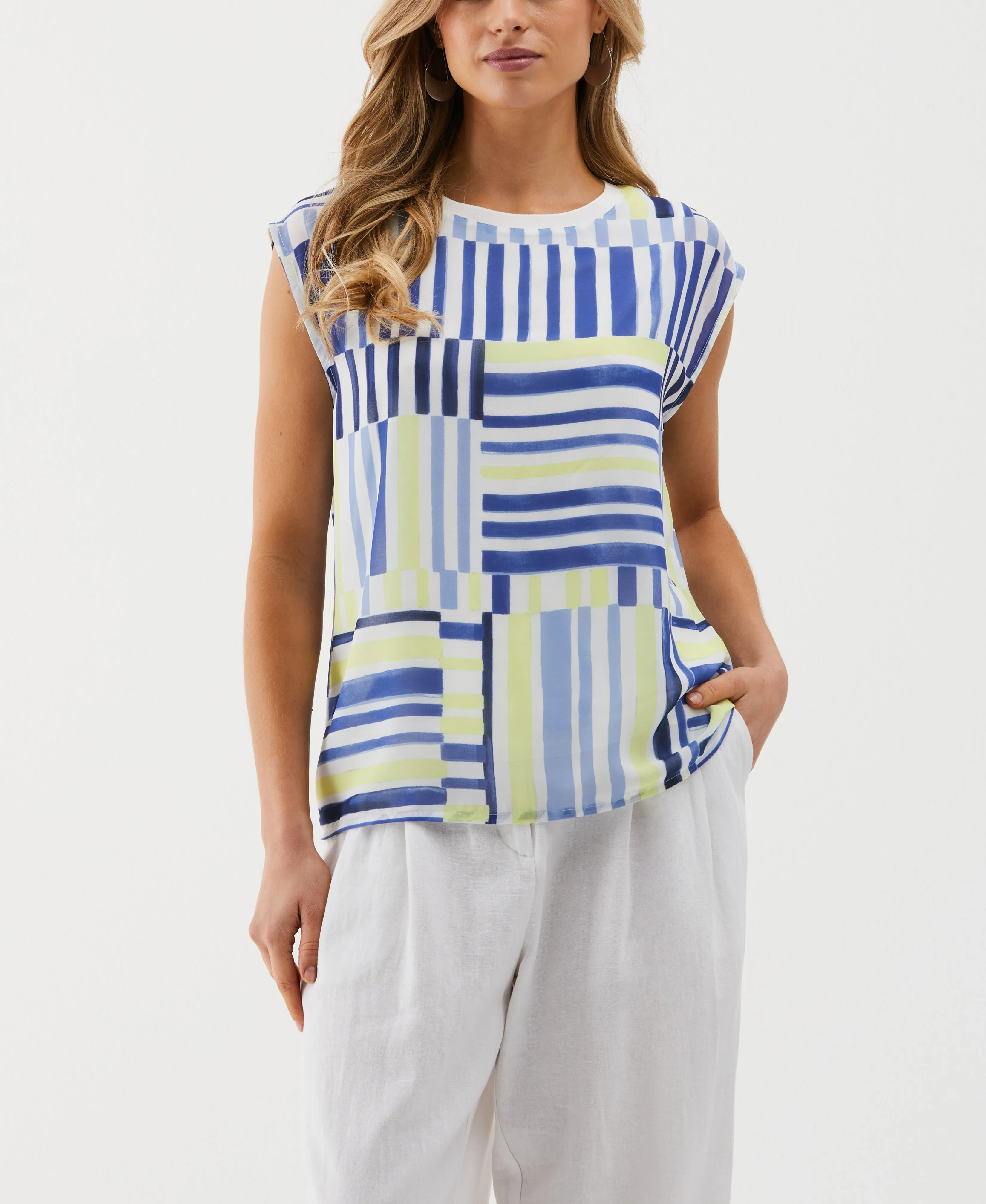 Scoop Neck Shape MinimalistDesign Striped Top