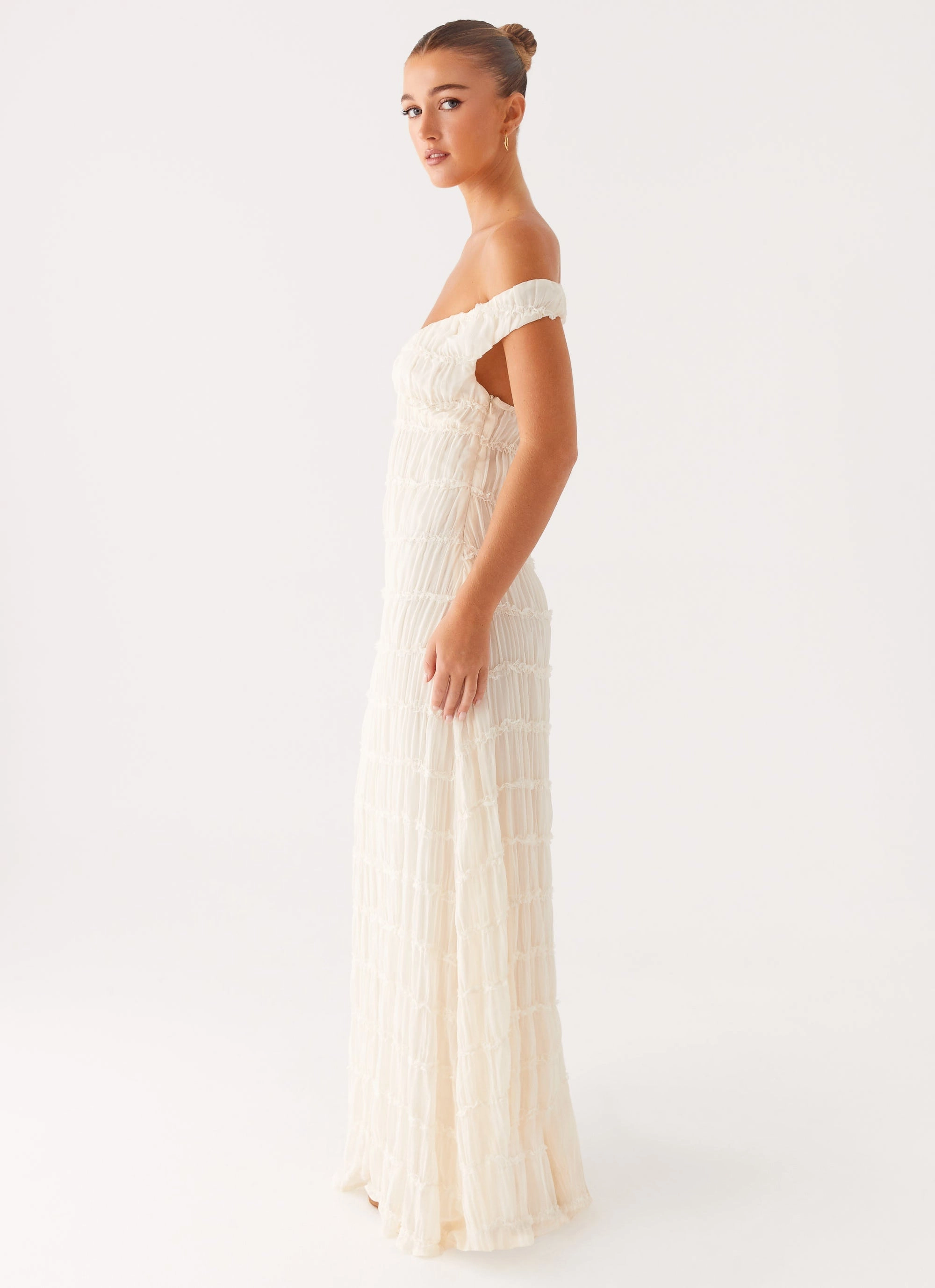Embrace Maxi Dress - Ivory Smooth Texture Sleek Motion