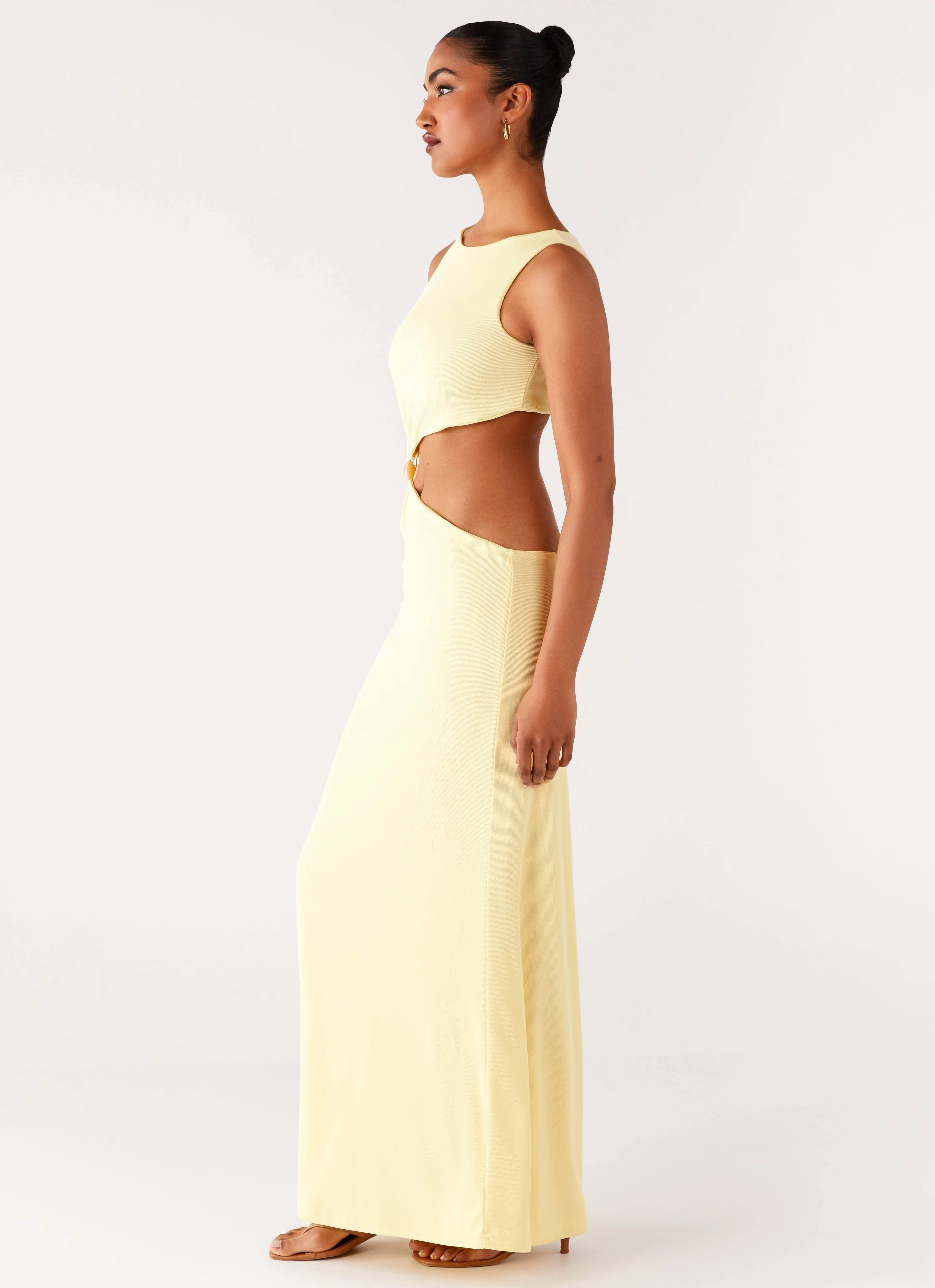 Chic Tone Romantic-Style Aruba Hardware Maxi Dress - Yellow