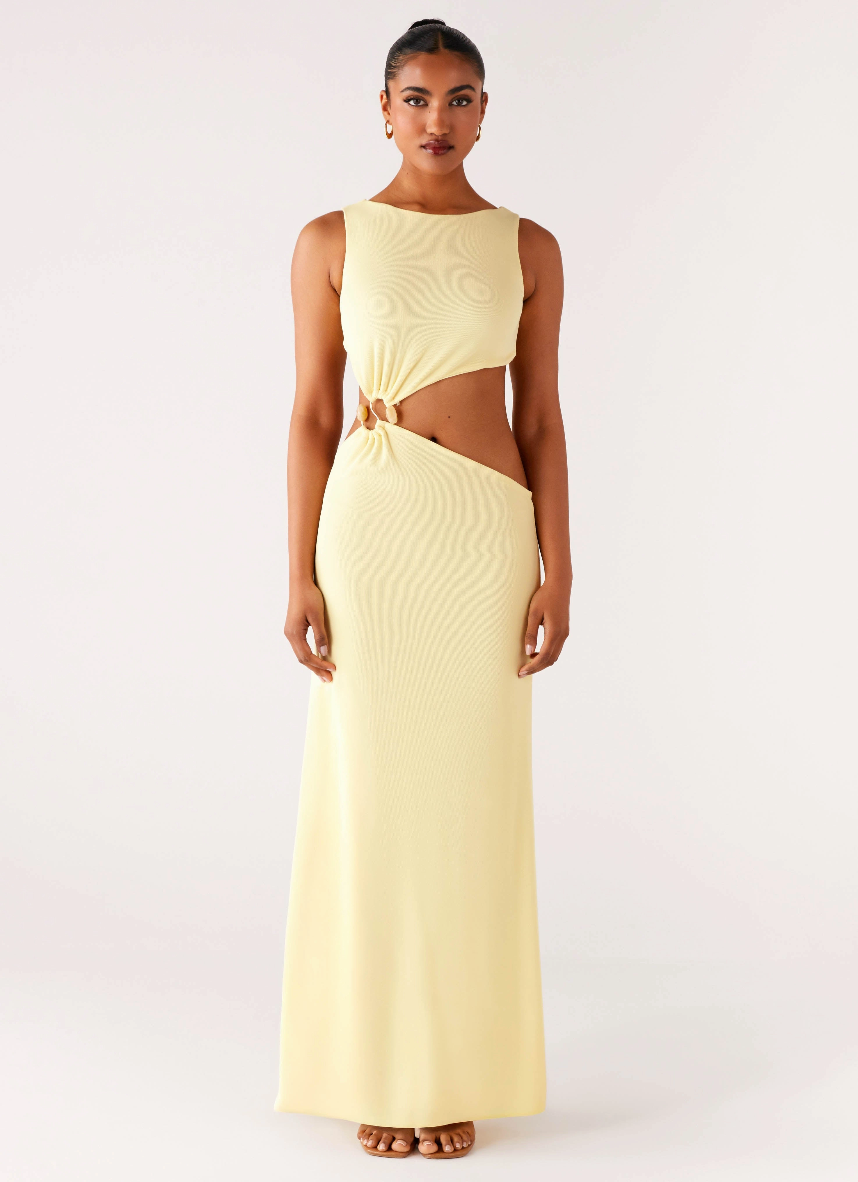 Flattering and Chic Relaxed Layer Aruba Hardware Maxi Dress - Yellow