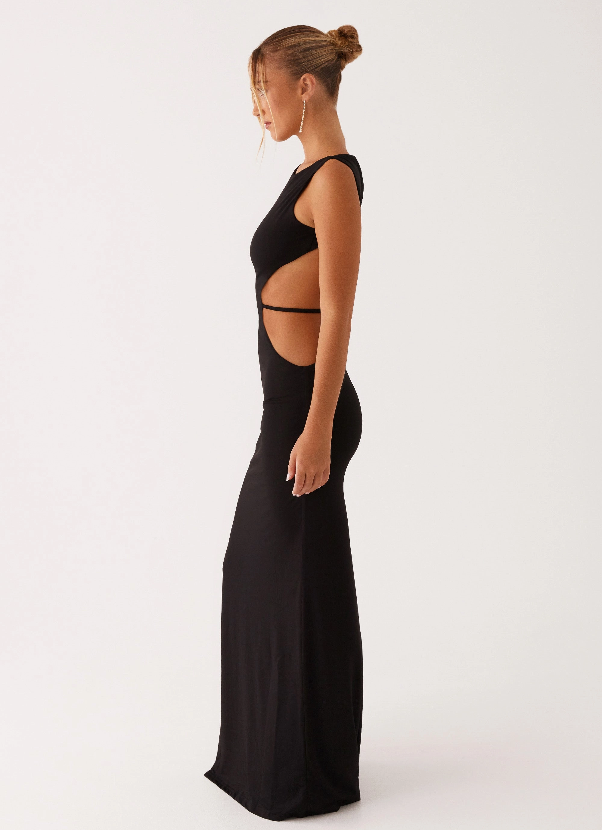 Sophisticated Comfort A Line Cut Sutton Maxi Dress - Black