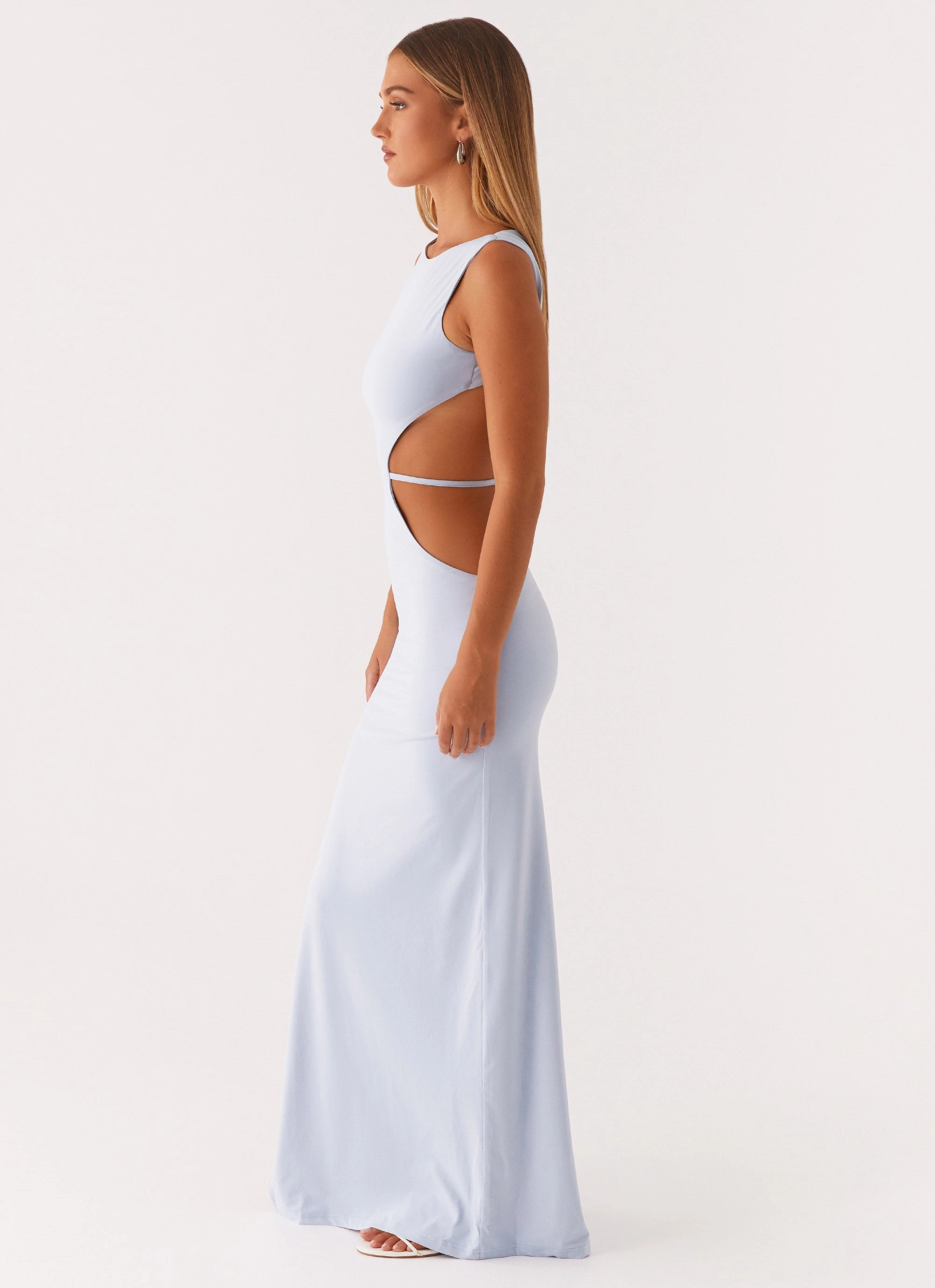 Sutton Maxi Dress - Blue Fluid movement