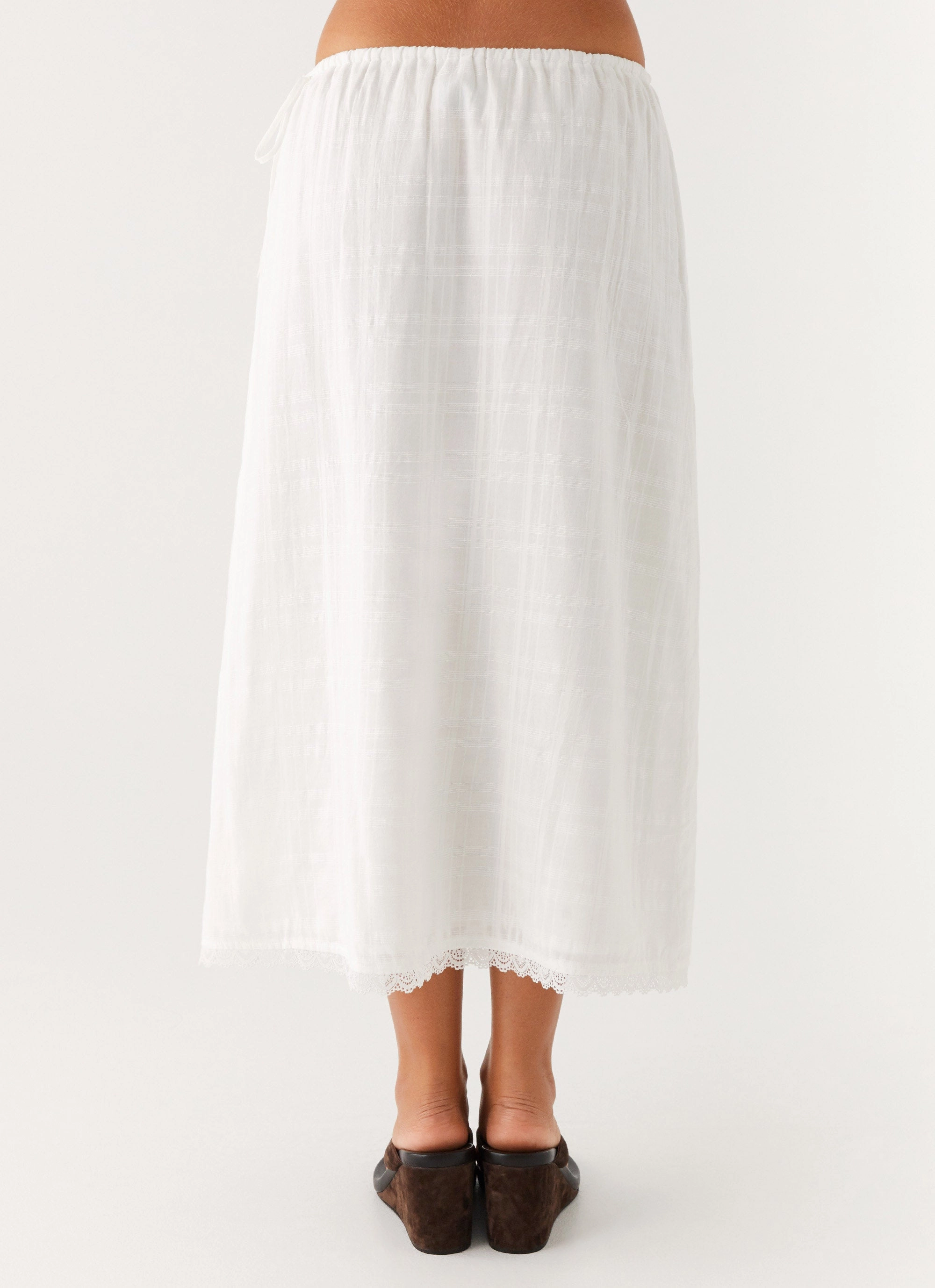 Holiday Travel Chic Mood Sweet Lullaby Midi Skirt - White