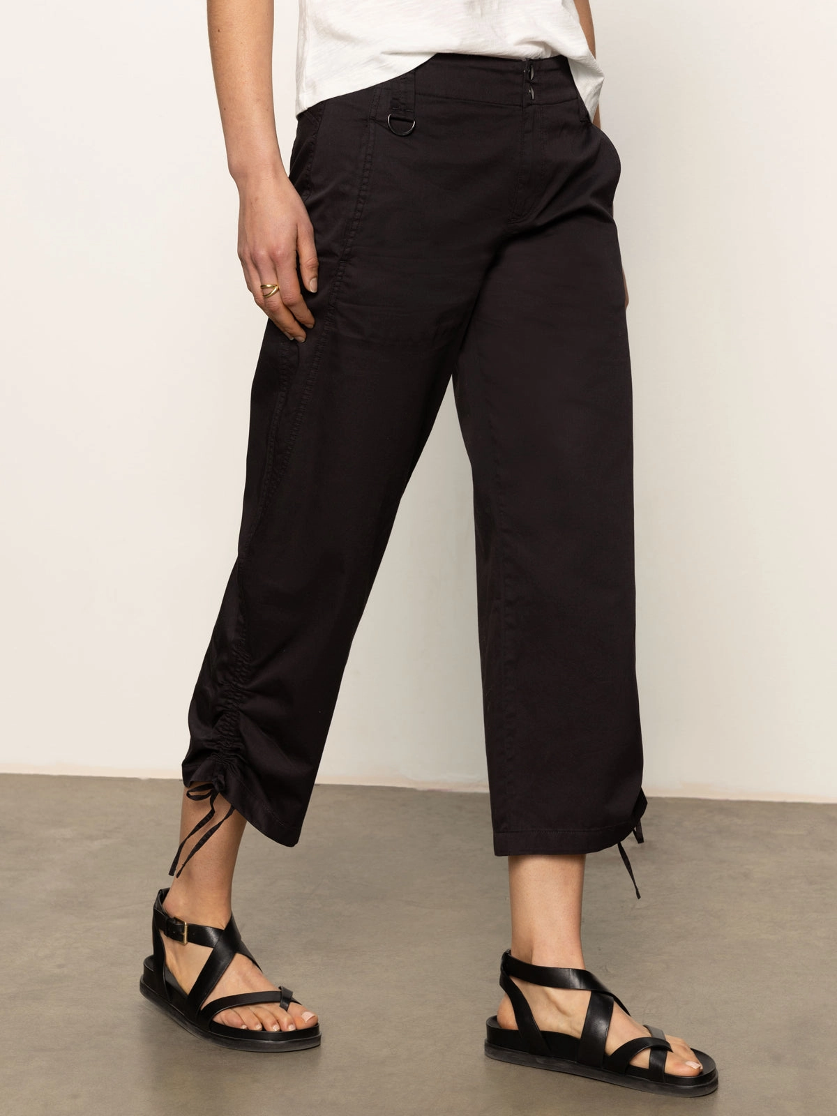 FadeResistant Treatment Utility High Rise Capri Pant Black