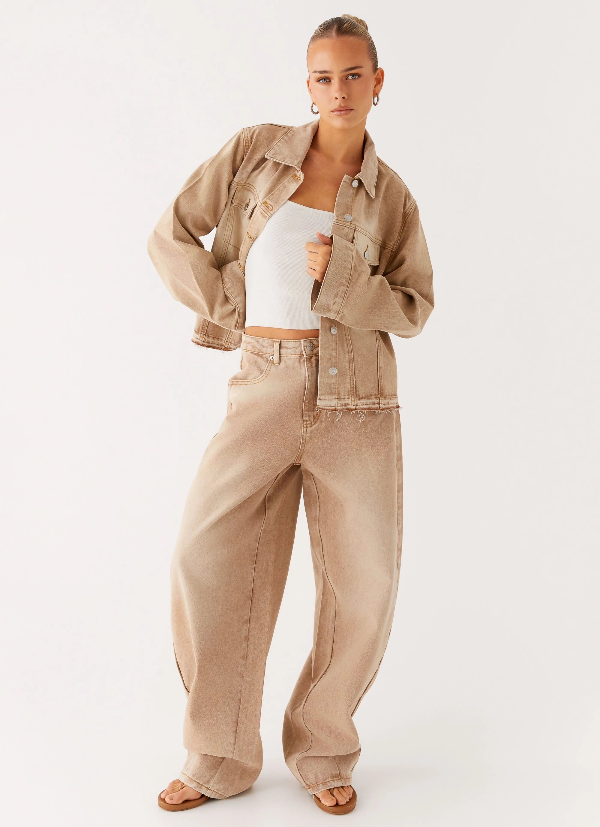 Travel Ready Khalil Baggy Jeans - Tan