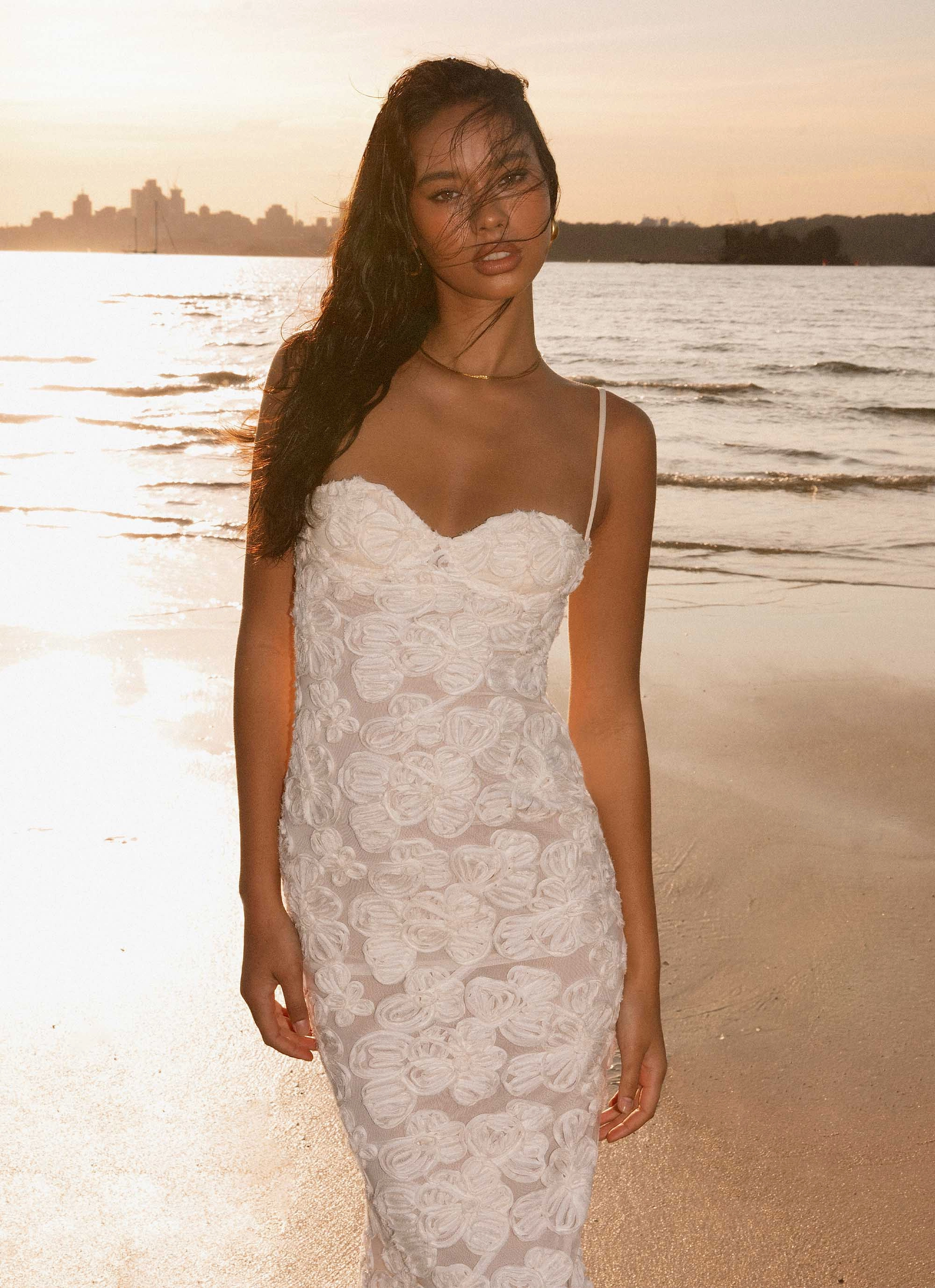 That Girl Maxi Dress - Ivory Dainty Finish Whimsical Mood