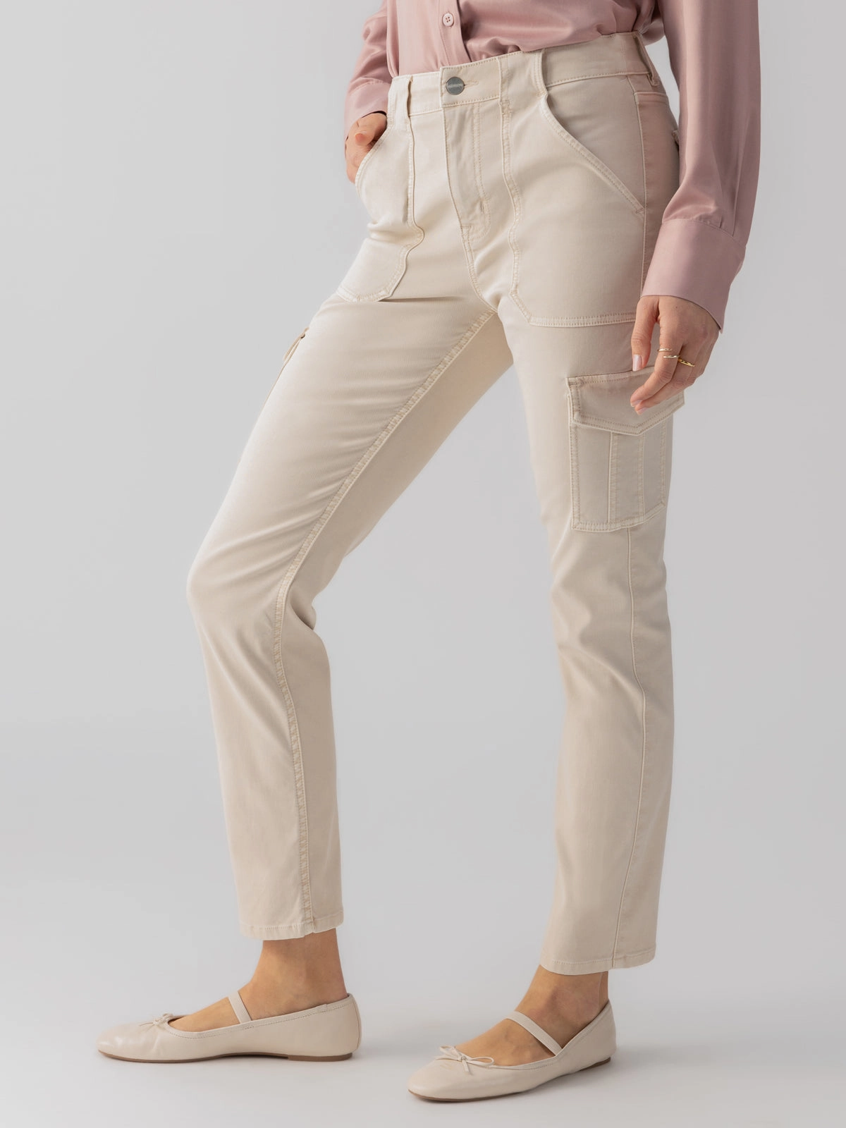 WrinkleResistantTextile Multi Panel Design Sculpted Hayden Cargo Standard Rise Pant Toasted Almond