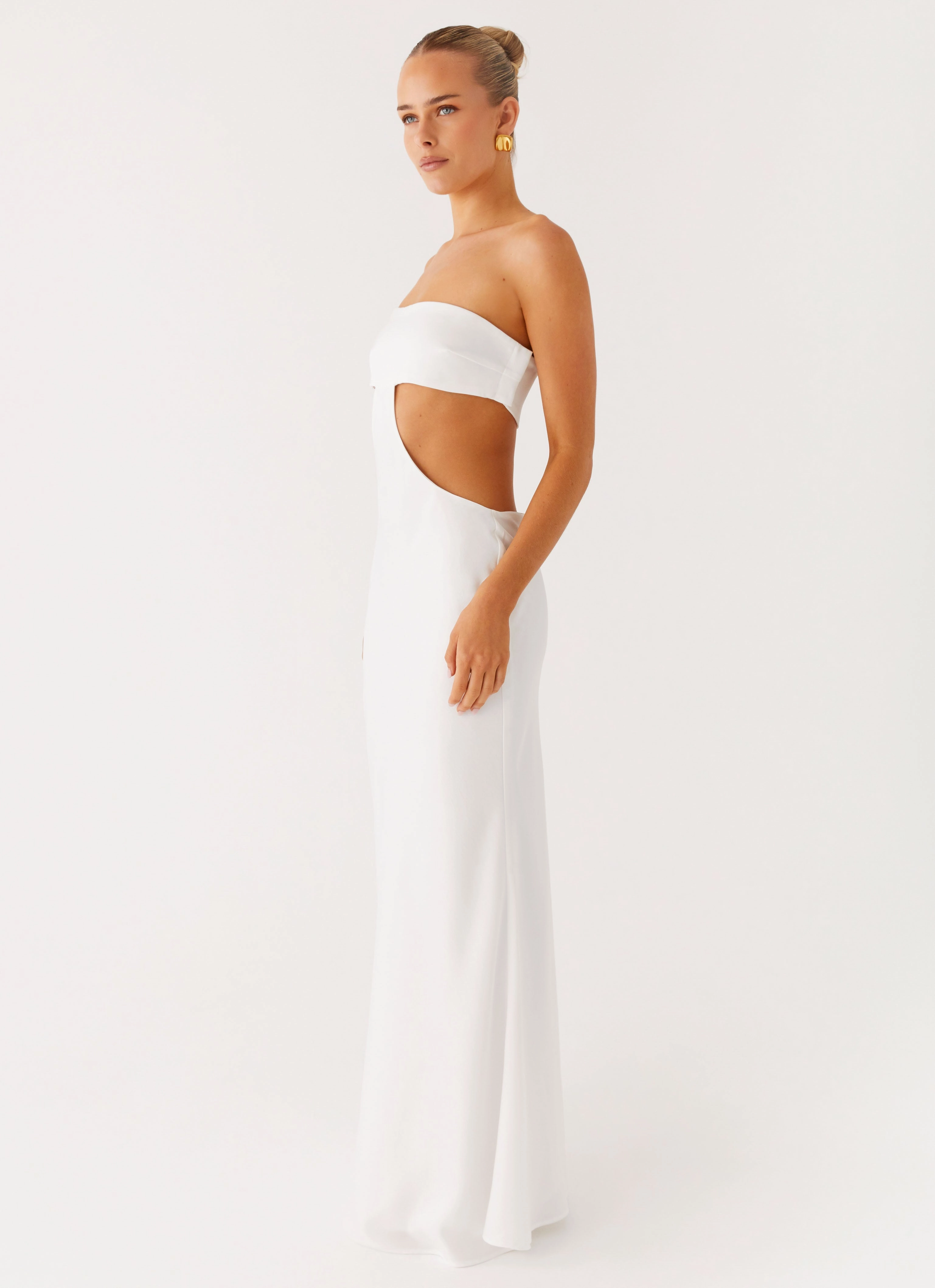 Cozy Fit Weekend Style Kiss Me Cut Out Maxi - Ivory
