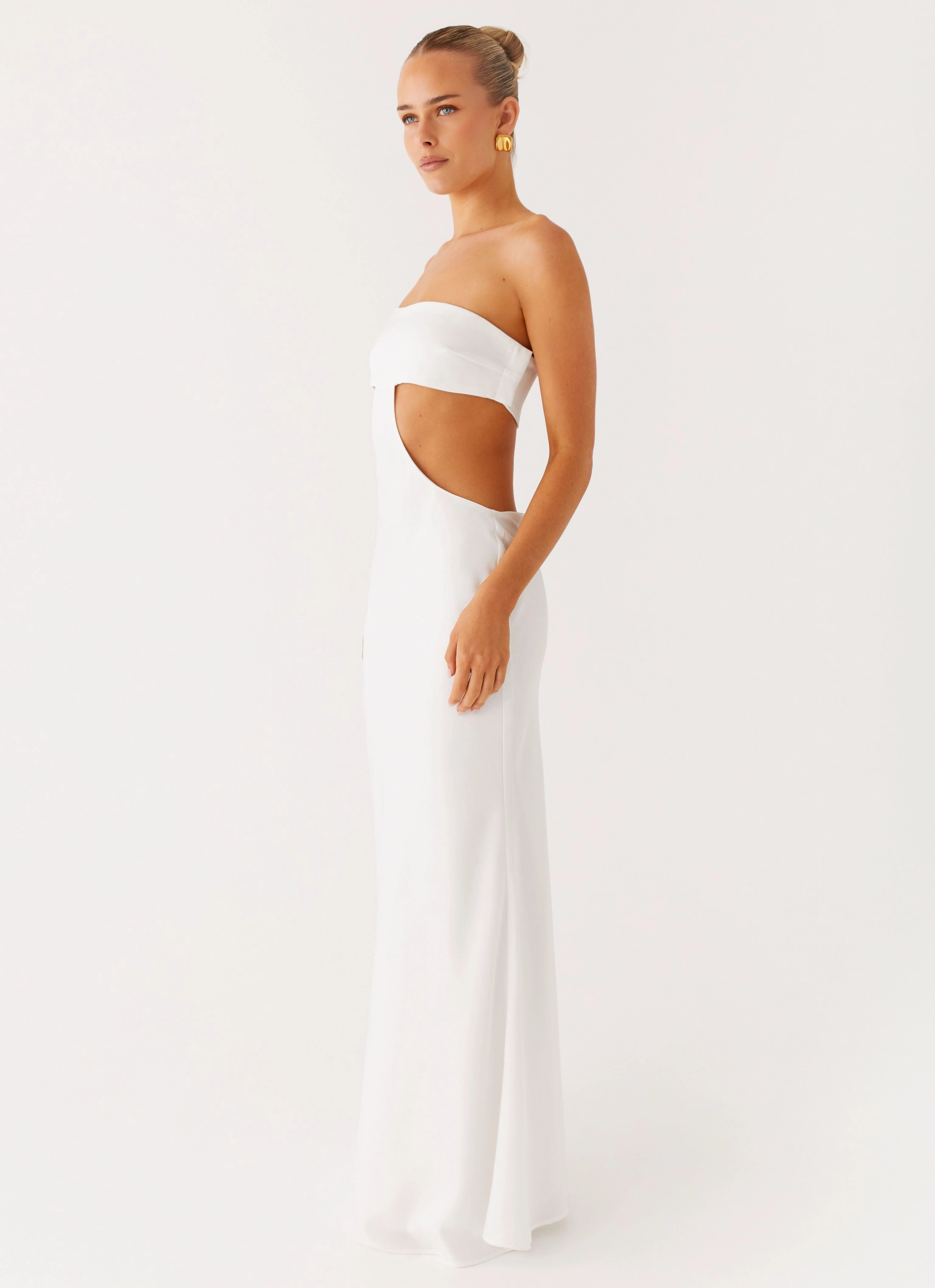 Chilly Weather Layer Flattering Design Wear Kiss Me Cut Out Maxi - Ivory