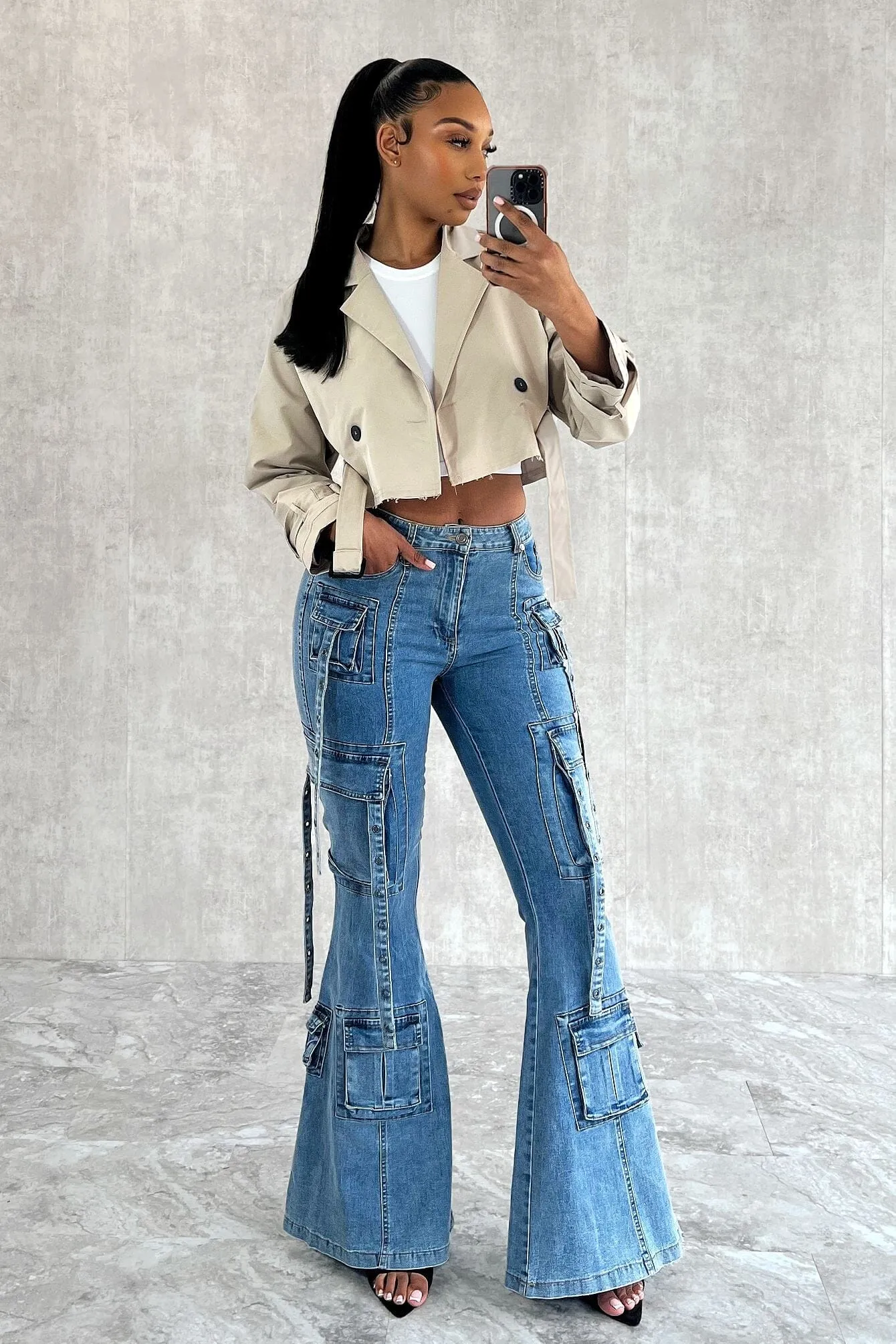 Attention Bell Bottom Pockets Detail Jeans Layer Essential Laser cut