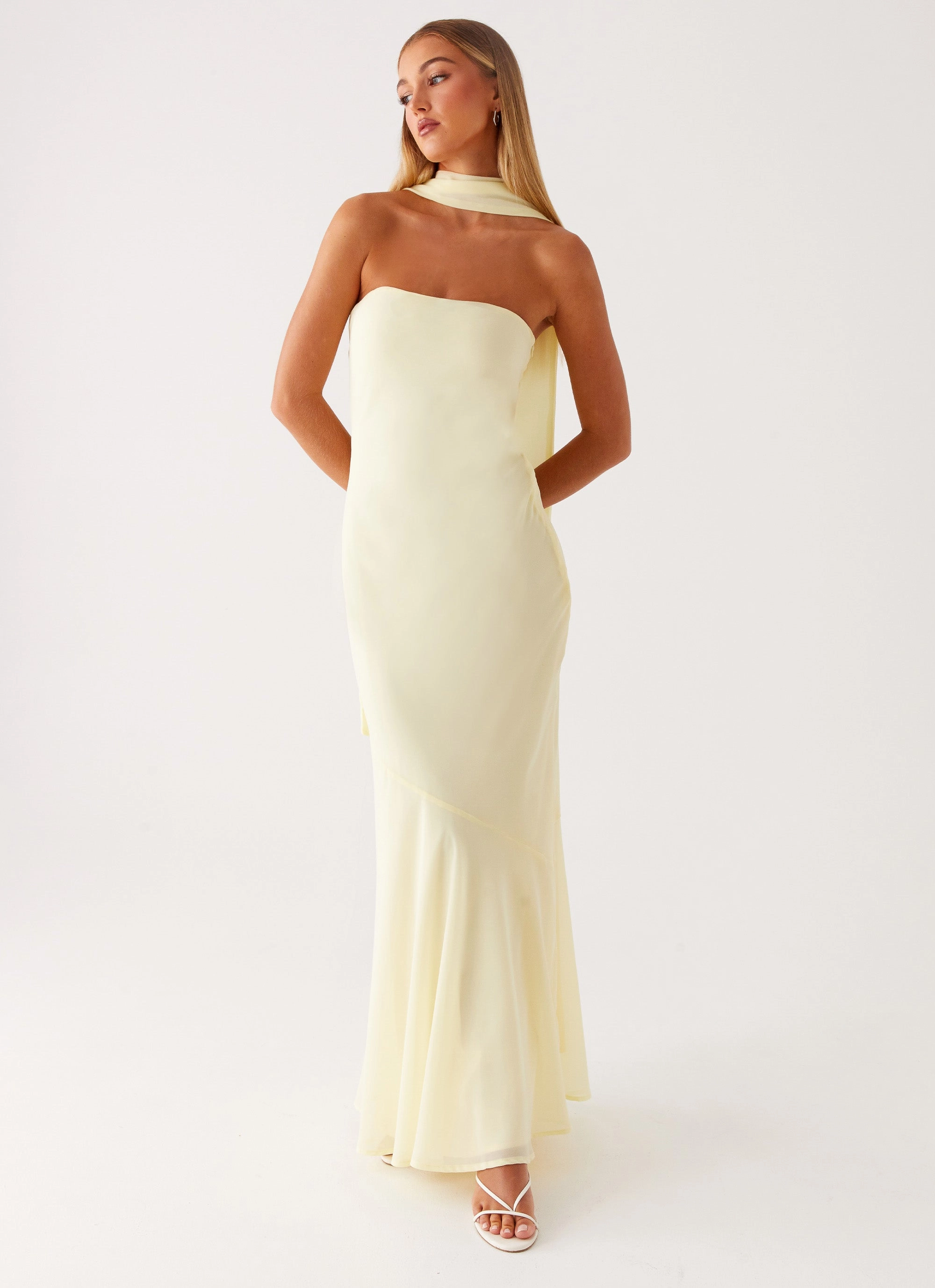 Under The Pagoda Maxi Dress - Yellow Trend Appeal Easy to Wear
