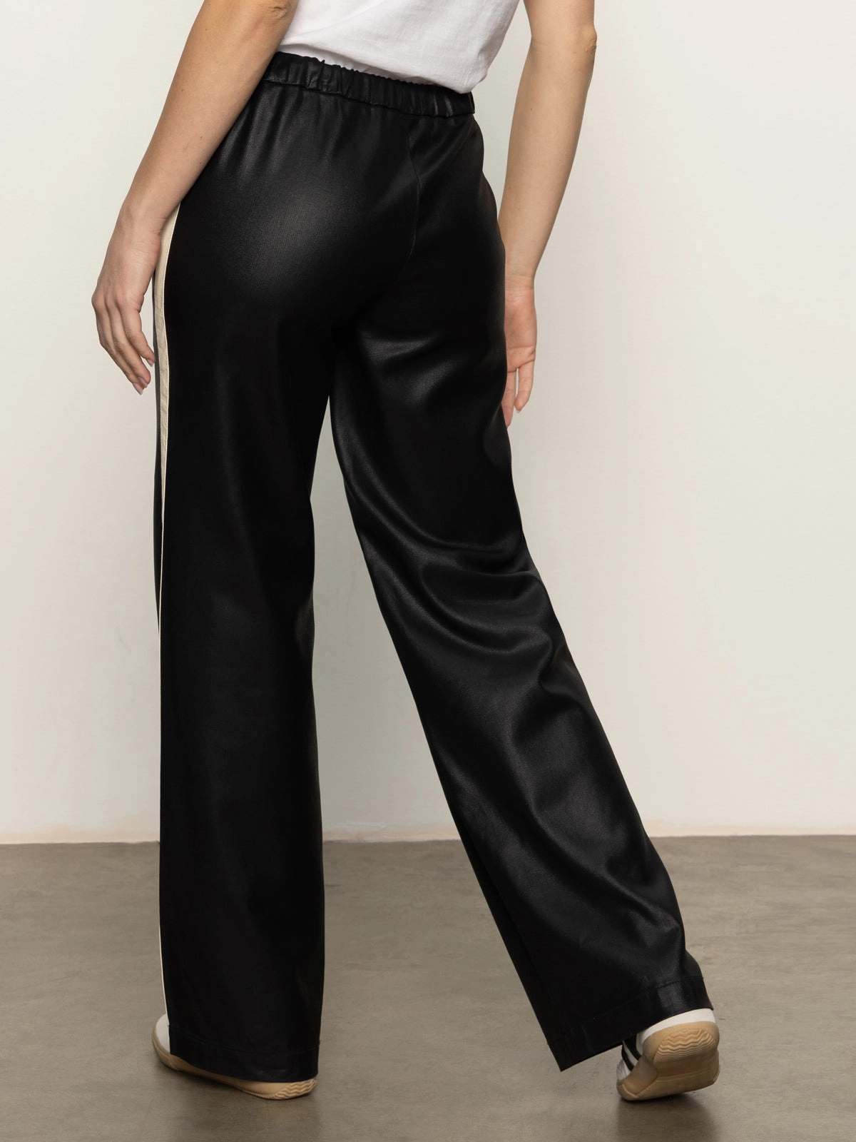 Coated Twill Track Pant Black LayeredCollar