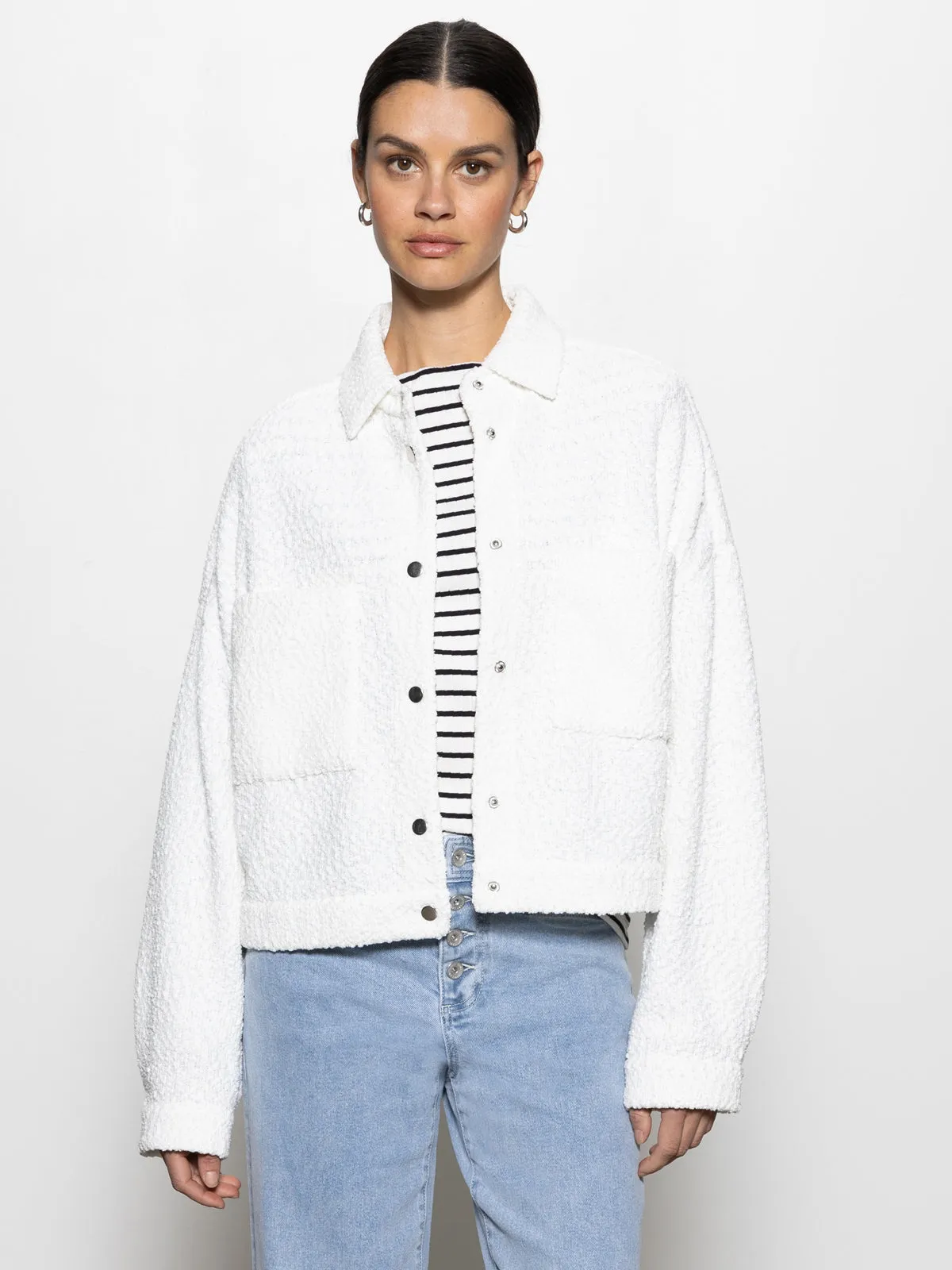 HighStretch ContrastStitching Trimmer Knit Shacket Chalk