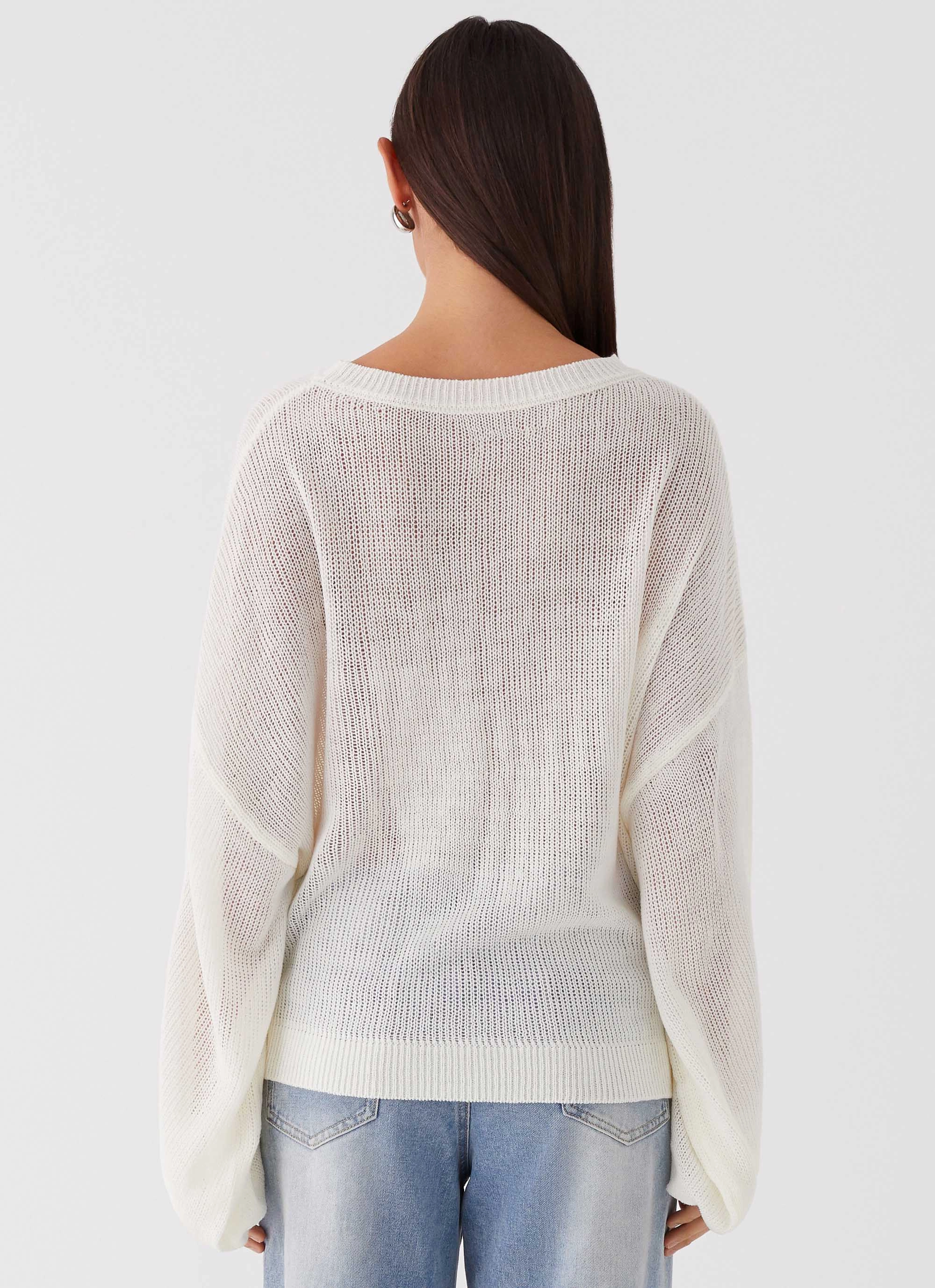 Tyla Oversized Knit Sweater - White Noise Reduction Design
