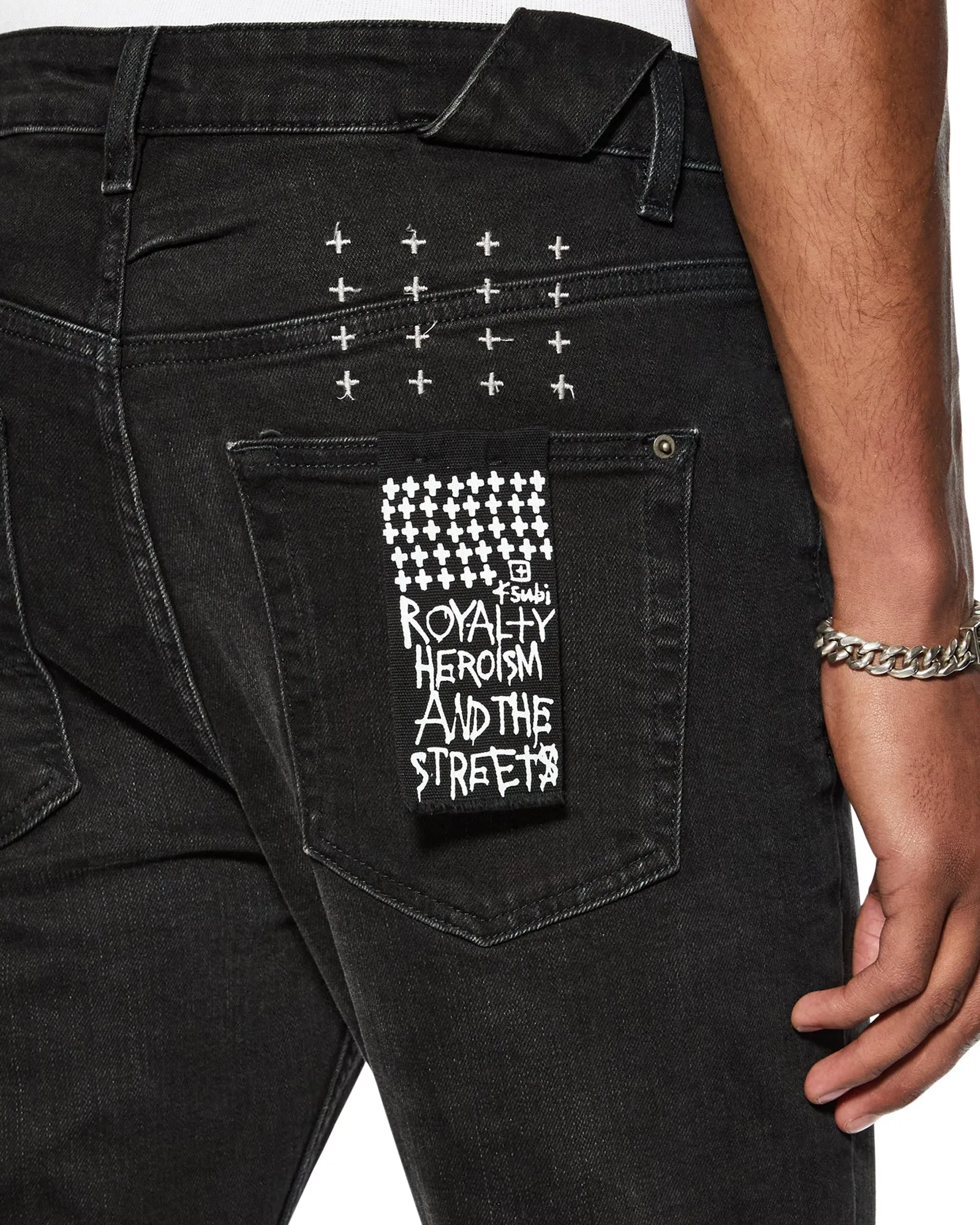 CHITCH KROW KRUSHED Airy Touch Essential Layer